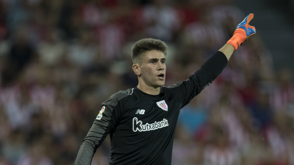 Un joven Unai Simón defendiendo la portería del Athletic