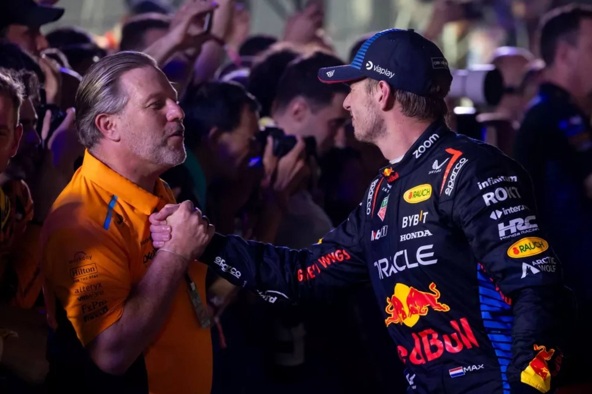 Brown y Verstappen, en una imagen de 2025.