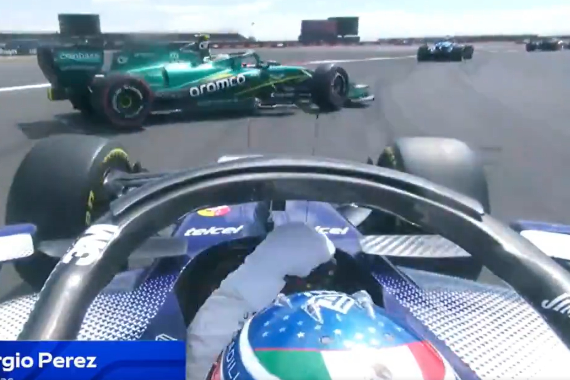 Pérez toca a Alonso.
