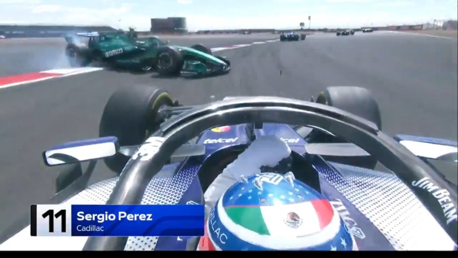 Pérez toca a Alonso.