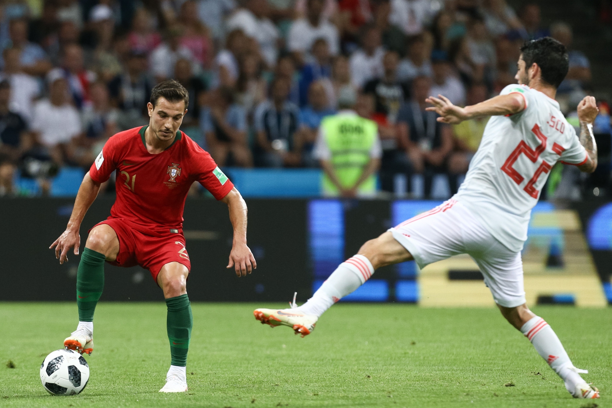 Cédric Soares, ante España en 2018.