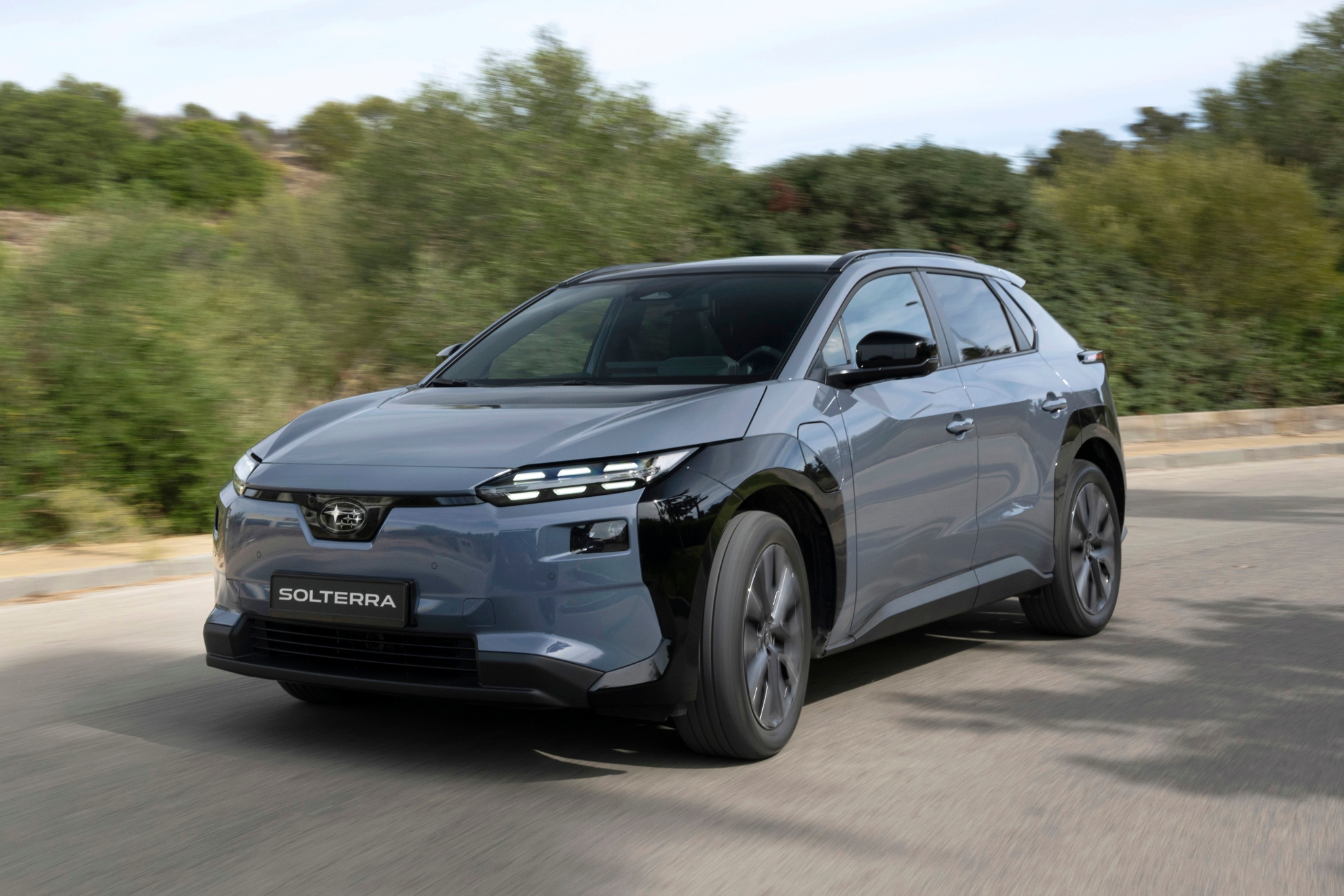 Este es el nuevo look del Subaru Solterra 2026
