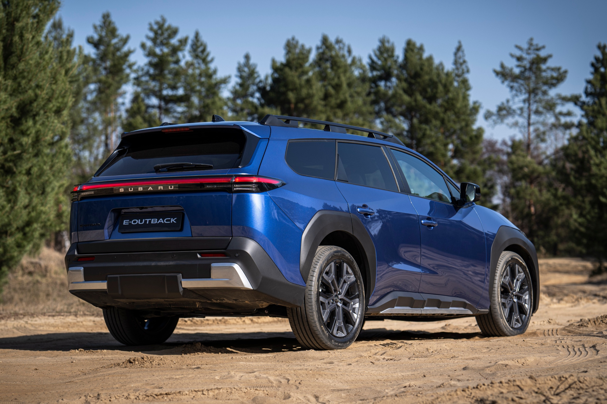 Desarrollado junto a Toyota, es la versión de Subaru del bZ4x Touring.