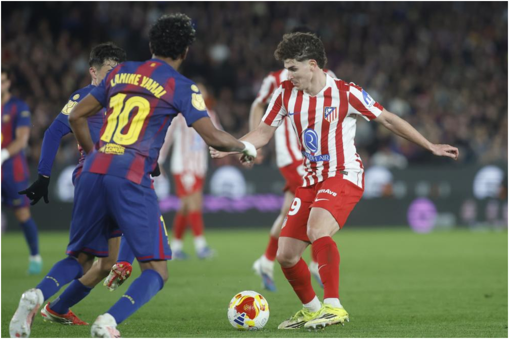 Lamine y Julián, durante un encuentro de la pasada temporada.