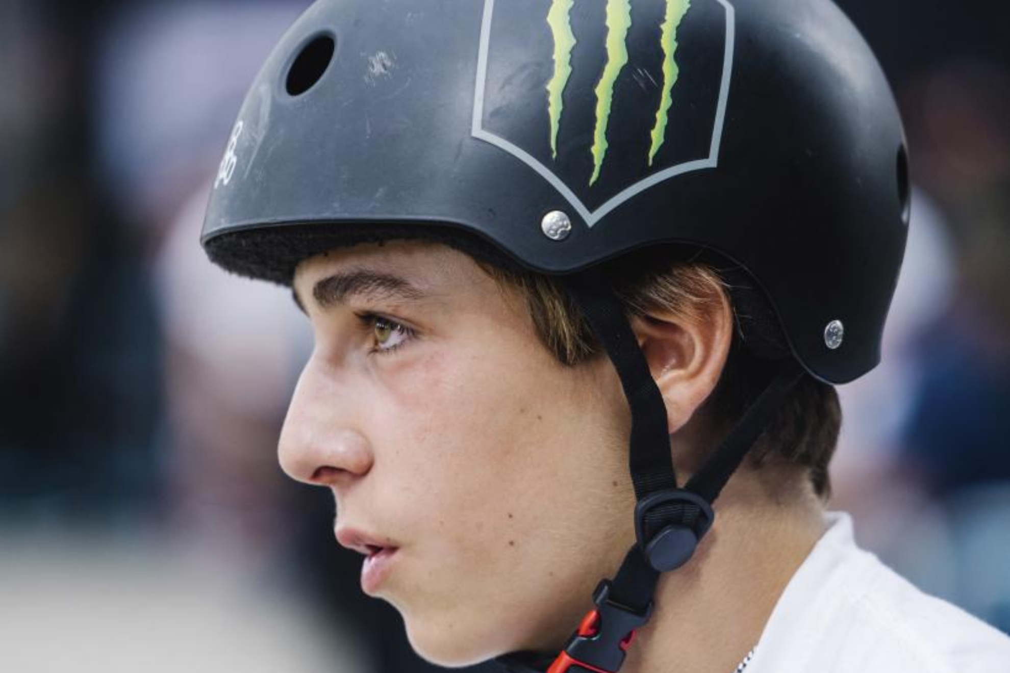 Egoitz Bijueska, skater español de 15 años