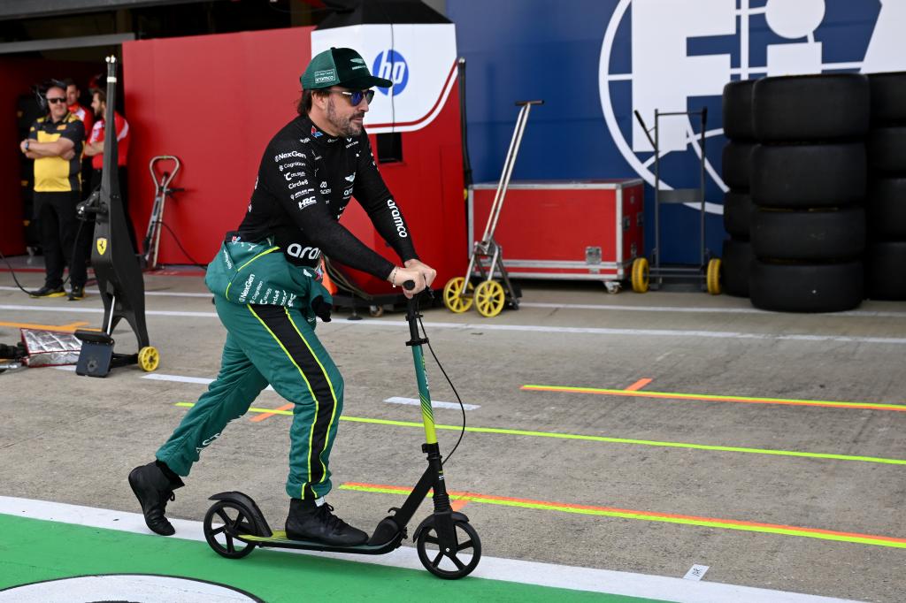Alonso, antes de la carrera.