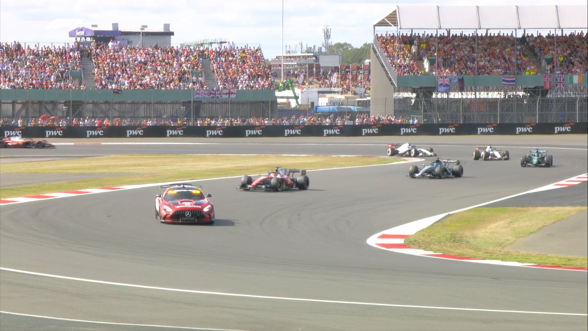 La carrera acabó bajo coche de seguridad, con Leclerc primero. F1.com