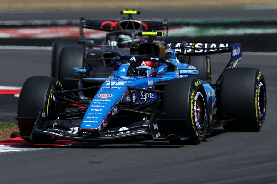 Sainz, con el Williams FW-48, en el GP de Gran Bretaña 2026. @CarlosSainz55