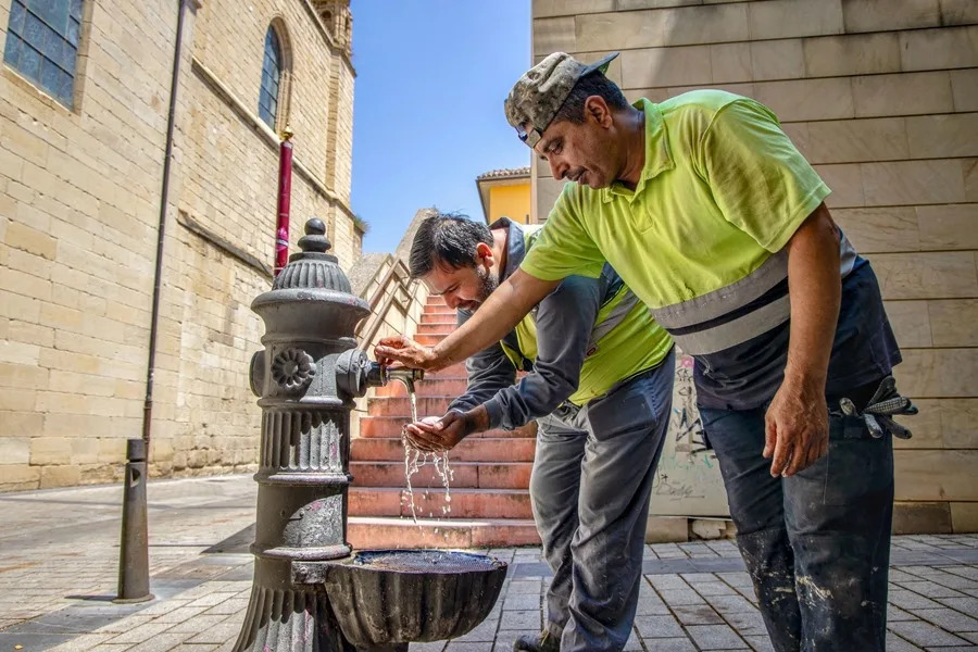 Trabajador pasa calor. EFE