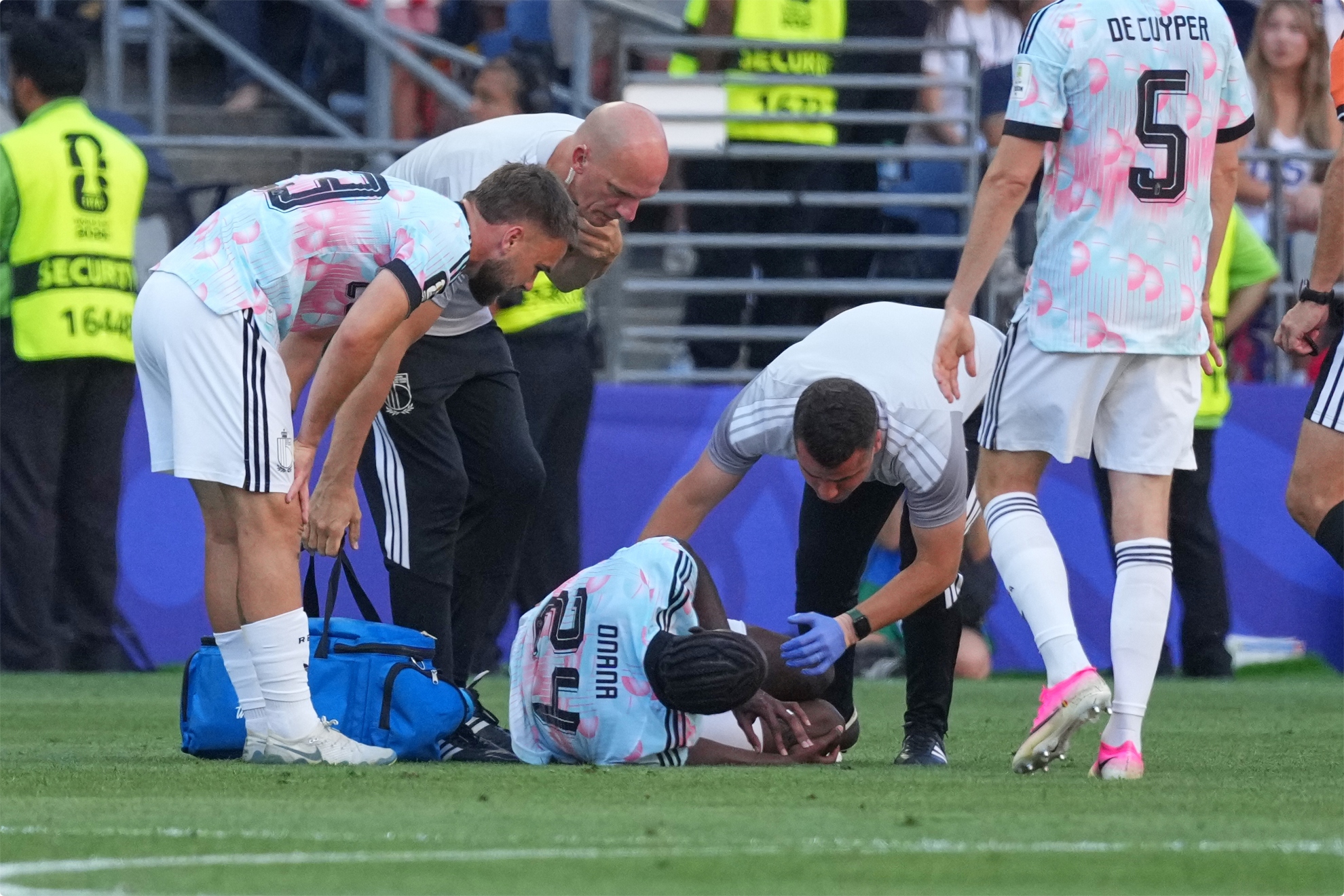 El momento de la lesión de Onana.
