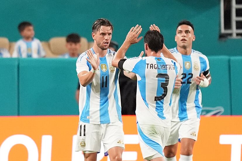 Tagliafico, Lo Celso y Lautaro Martínez, jugadores de la selección argentina.
