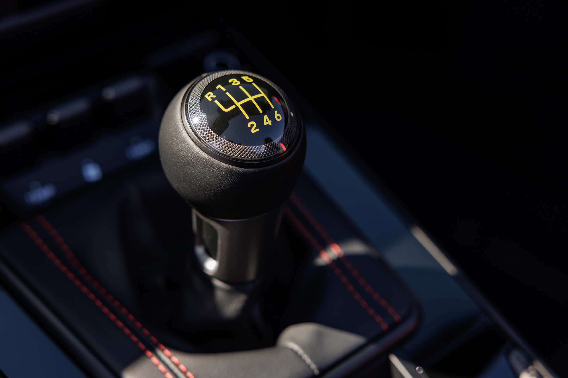 El cambio manual es uno de los atractivos de este GT3 S/C