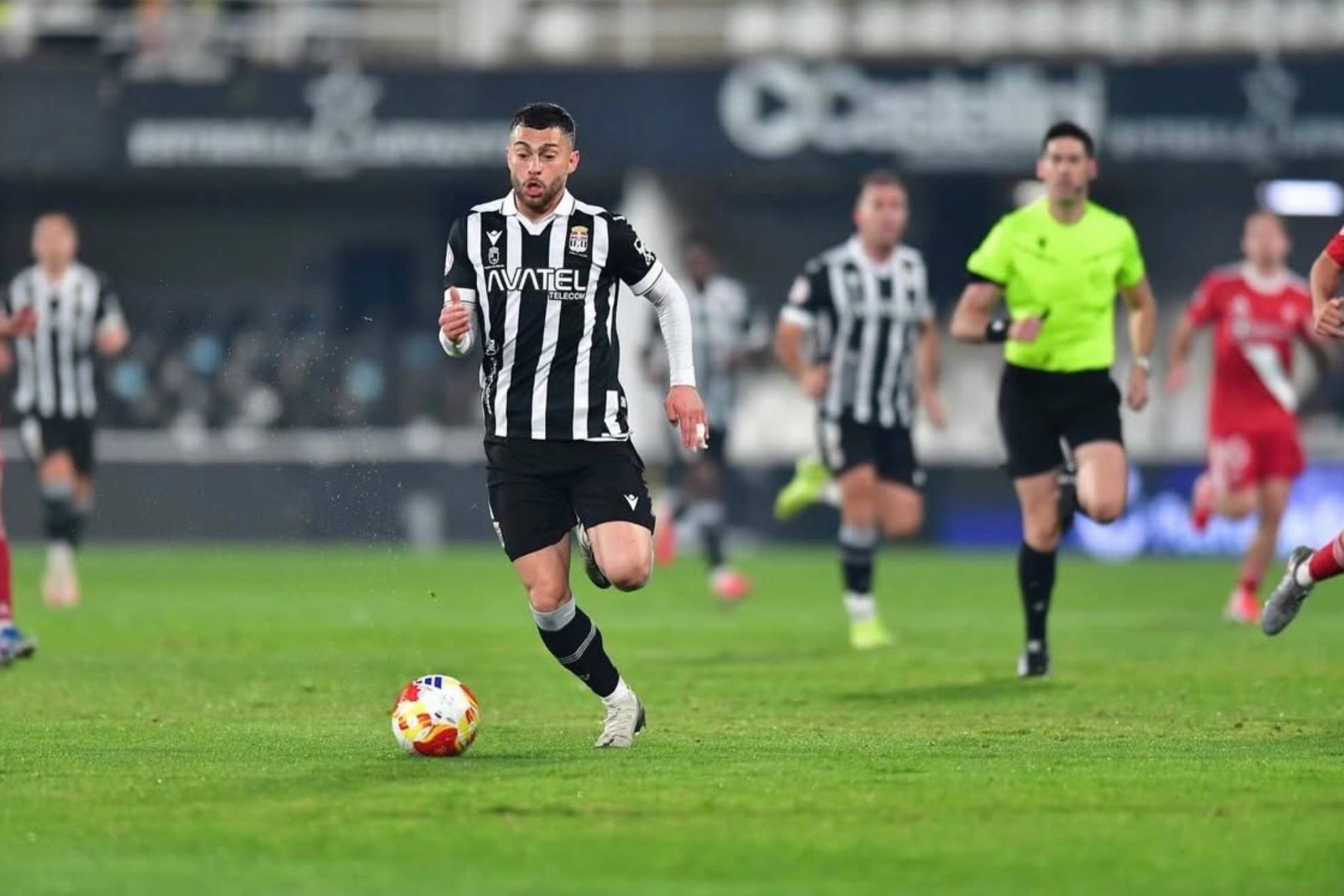 Yanis Rahmani, con el Cartagena.