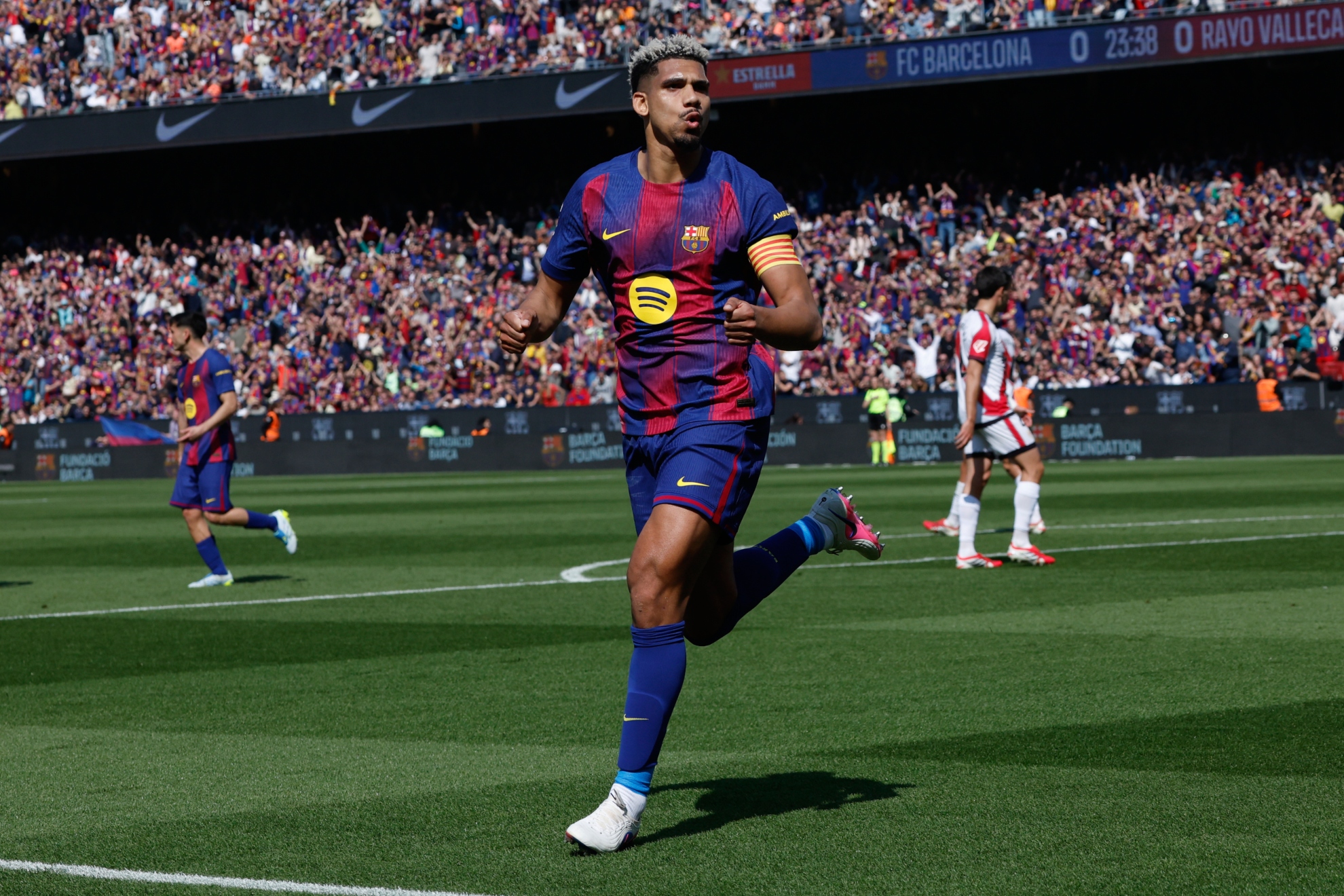 Ronald Araujo, central del Barcelona.