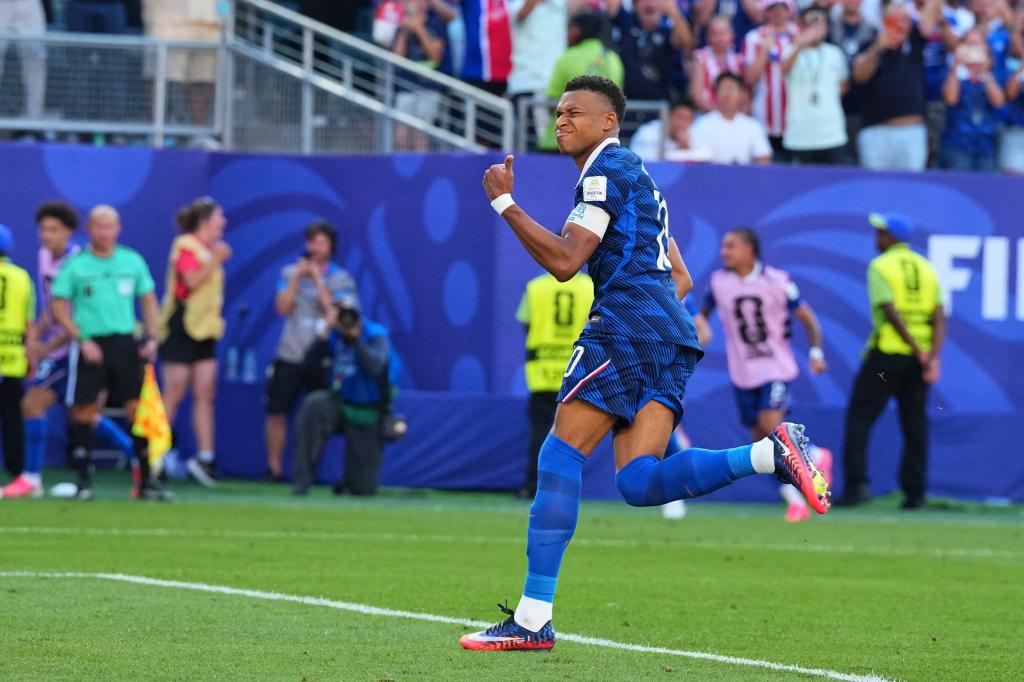 Messi bị Mbappe bỏ xa trong cuộc đua Vua phá lưới ngay trước trận chung kết 1 Título de la imagen