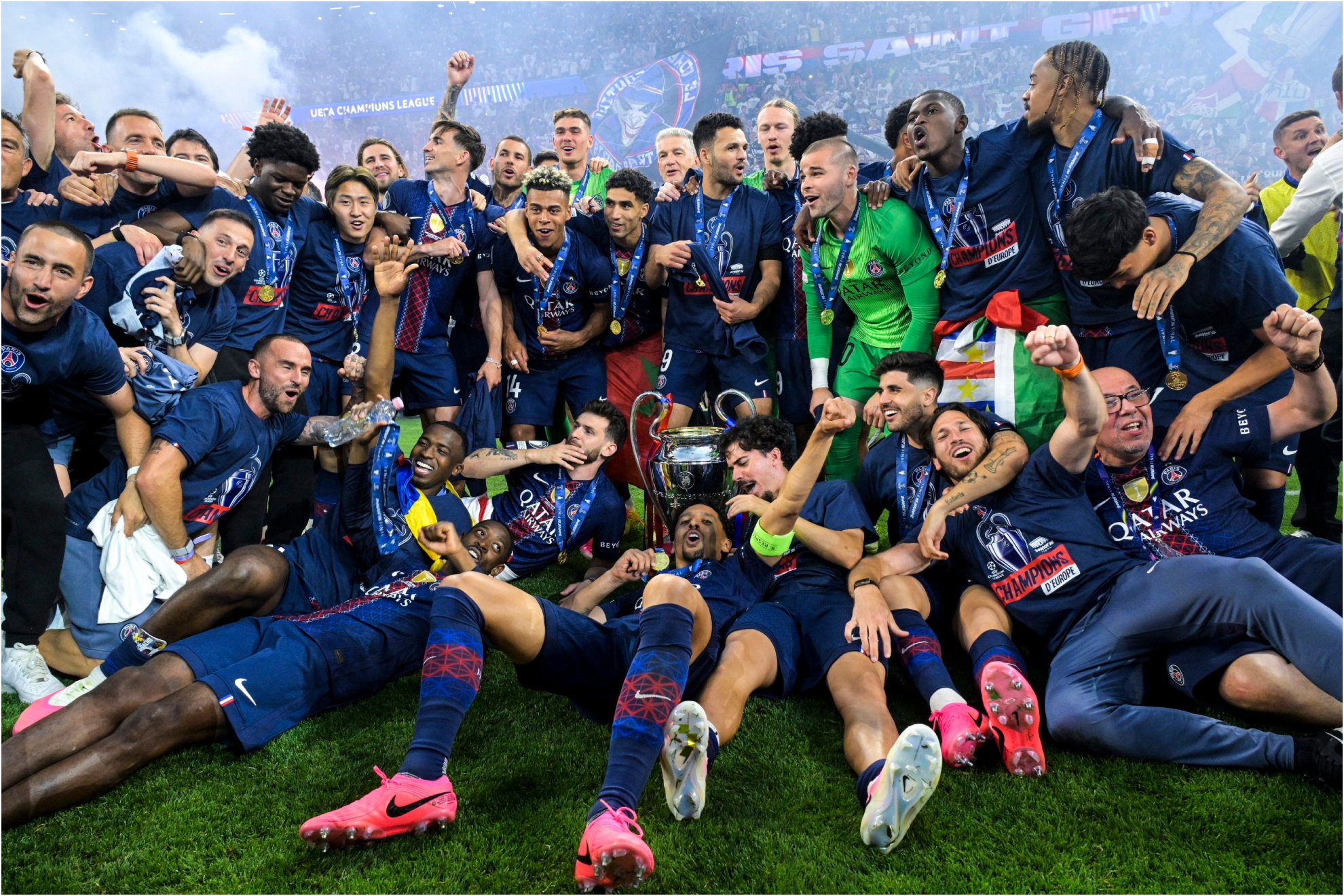 Los galos, celebrando la Champions hace poco más de un mes. EFE