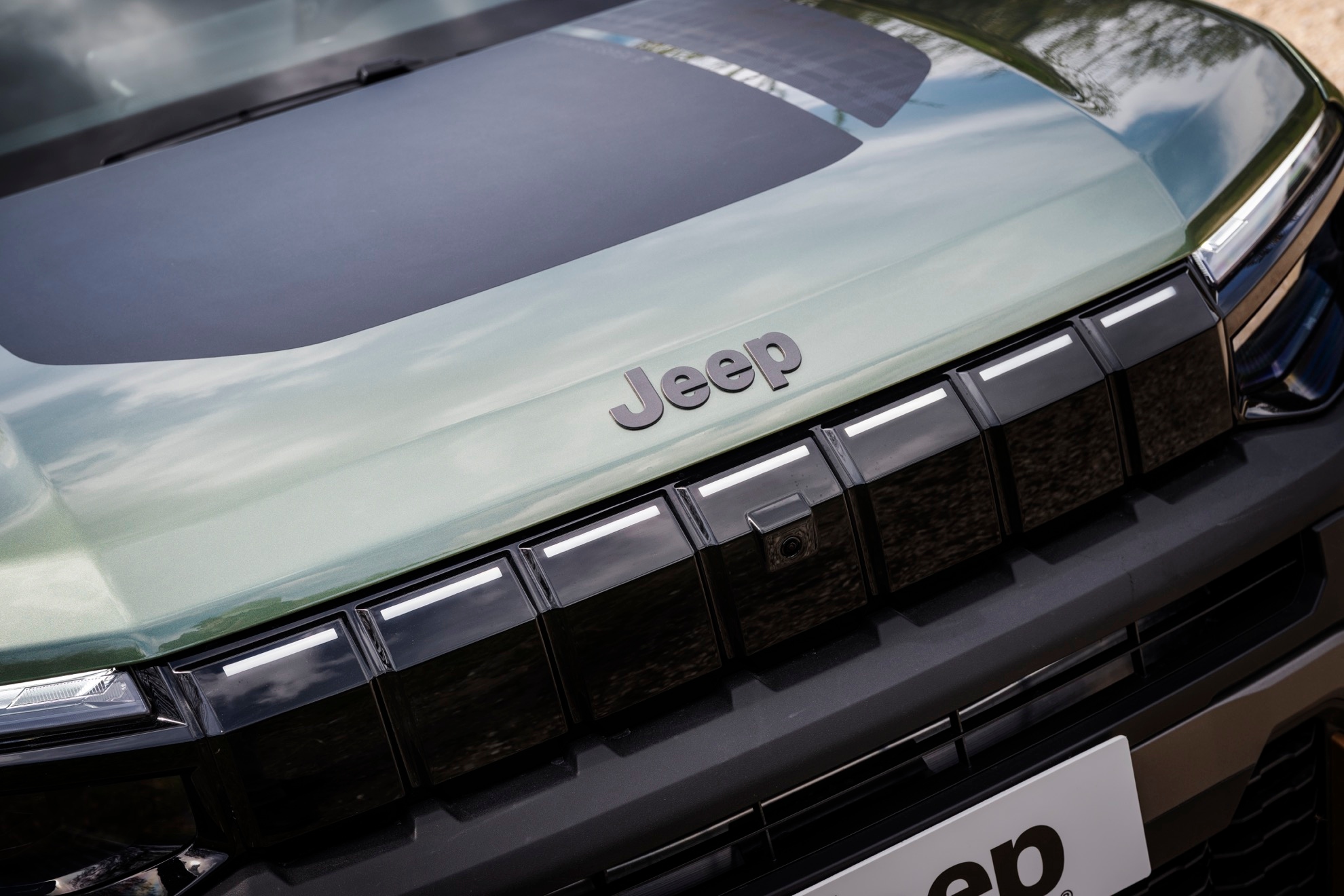 La gama española del Jeep Avenger contempla cuatro variantes mecánicas.
