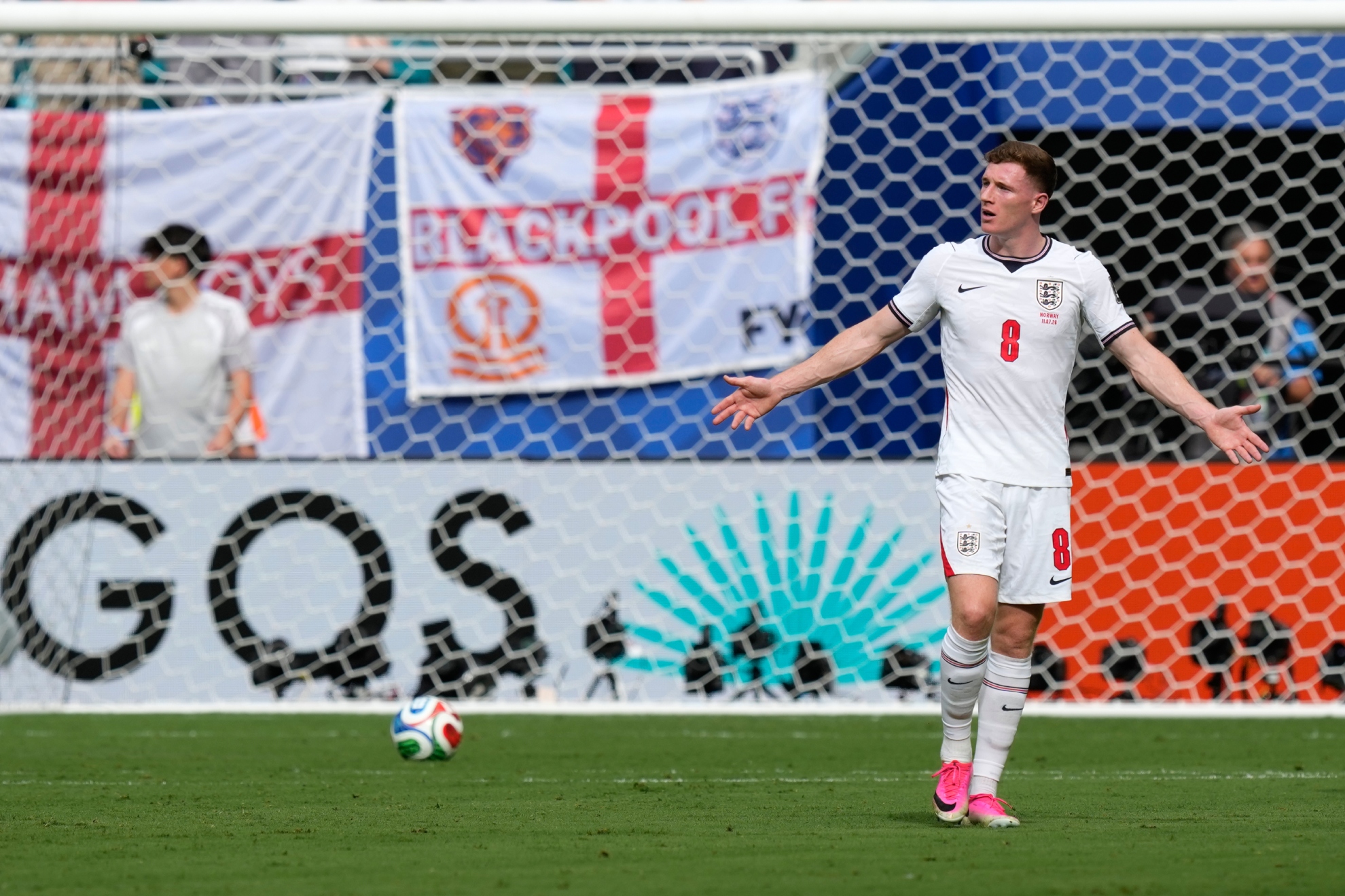 Elliot Anderson, ante Noruega.
