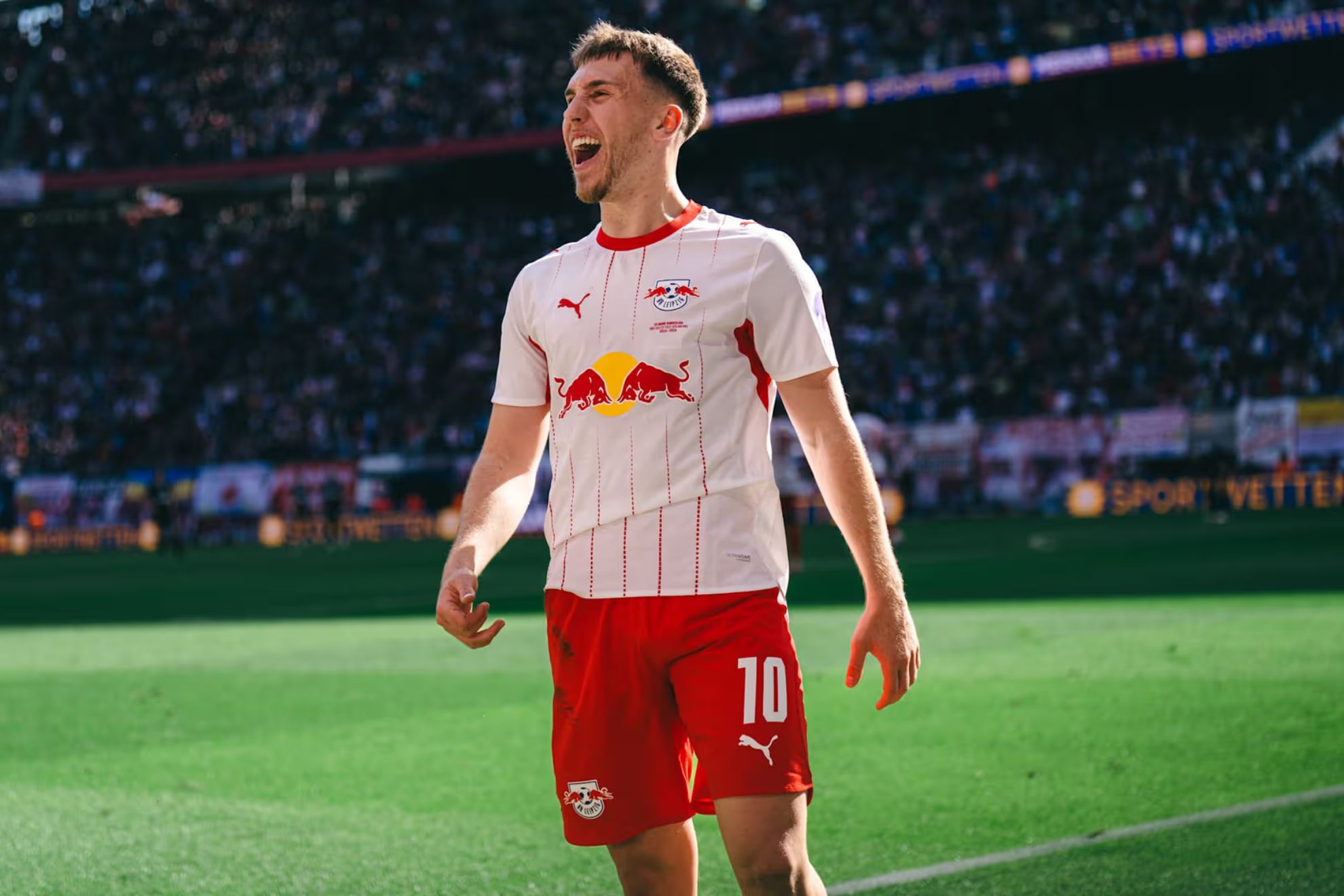 Brajan Gruda, en un partido con el Leipzig LEIPZIG