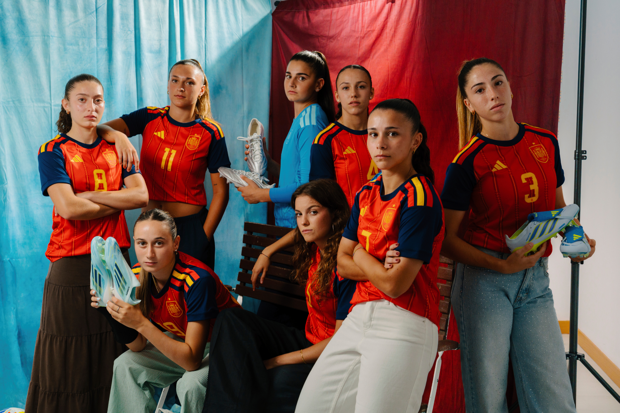 Las jugadoras de la selección española Sub'19 posan antes del Europeo Adidas