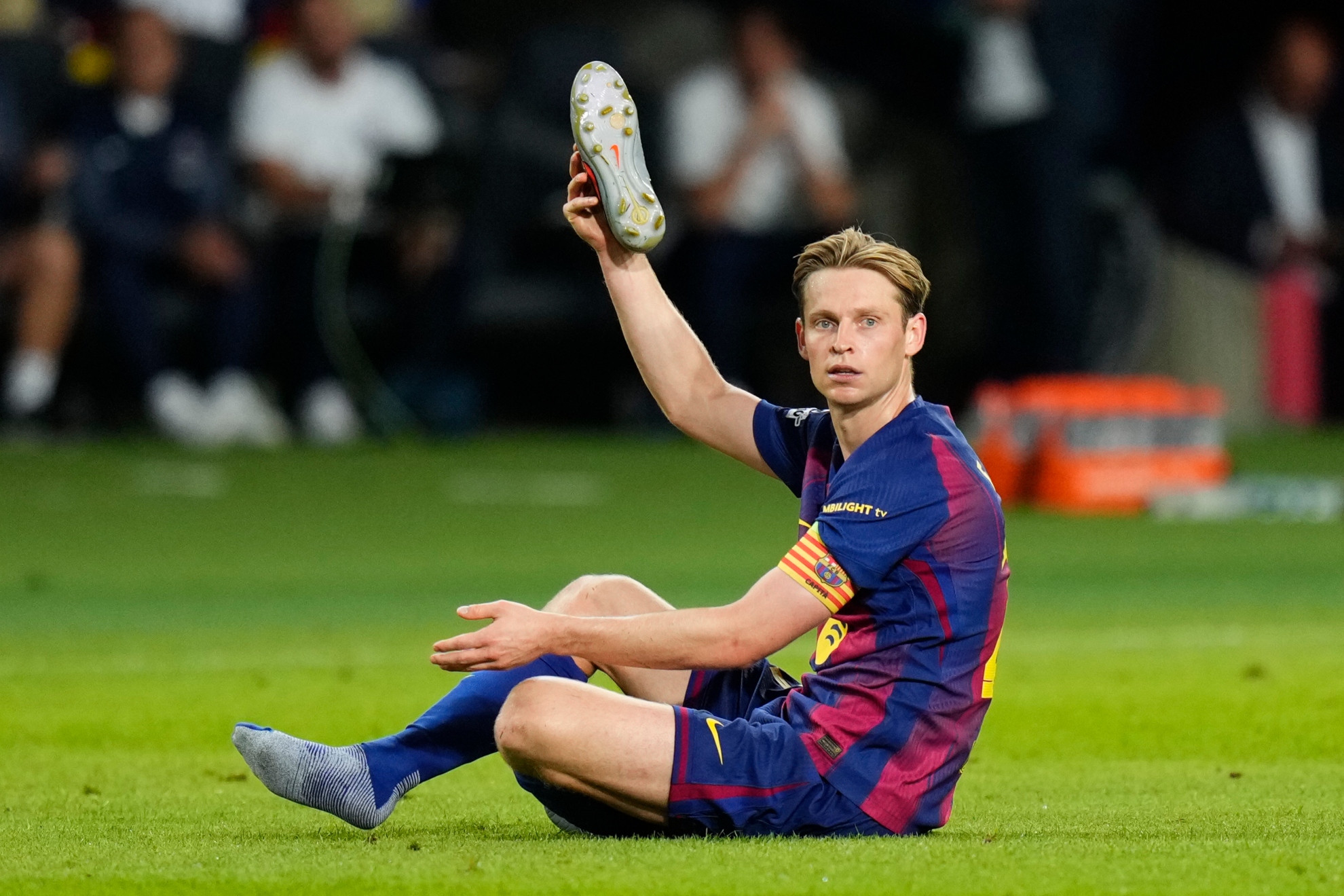 El Barça no cambia de planes con Casadó tras la lesión de De Jong