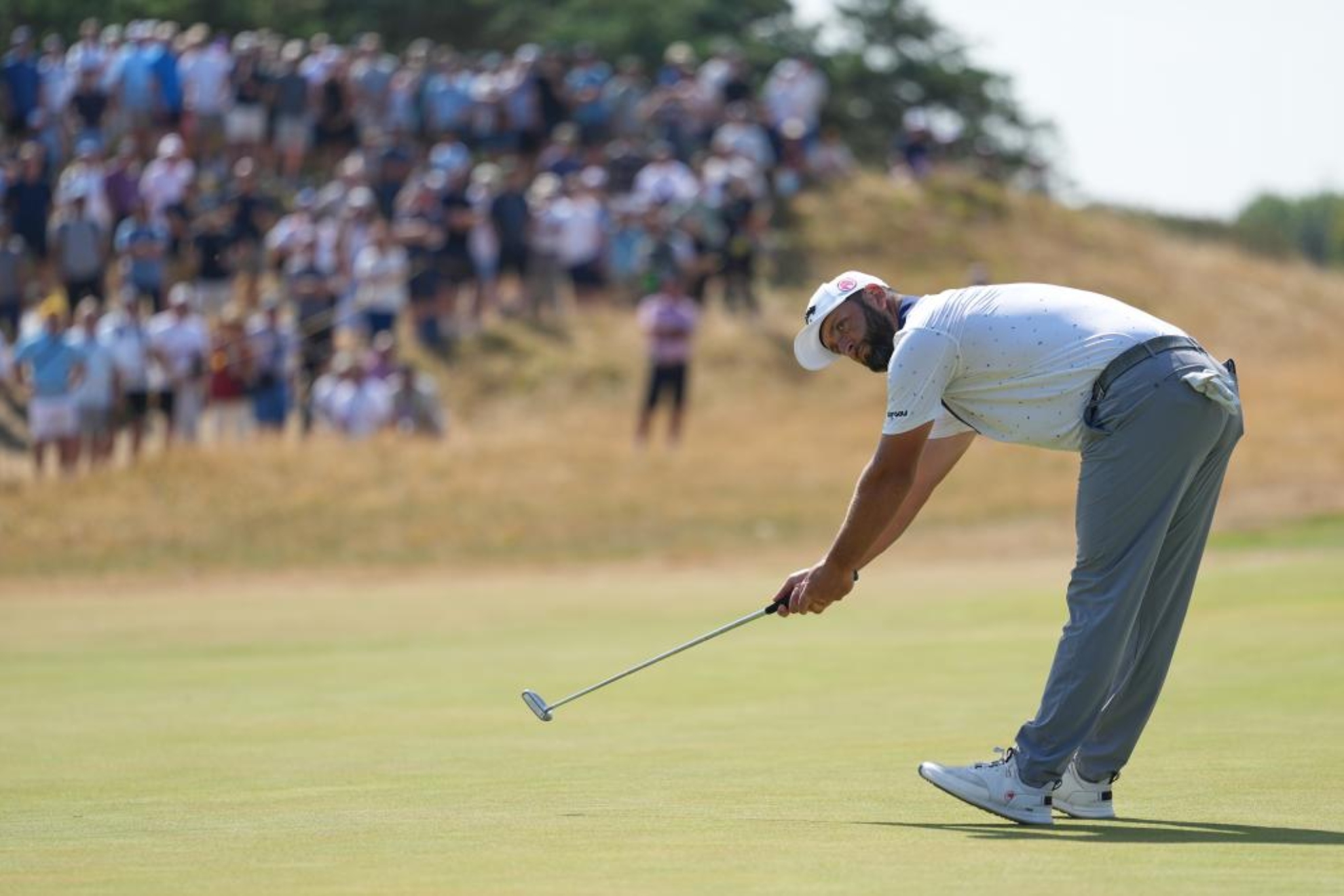 Jon Rahm (31) pide que caiga una bola en la primera jornada