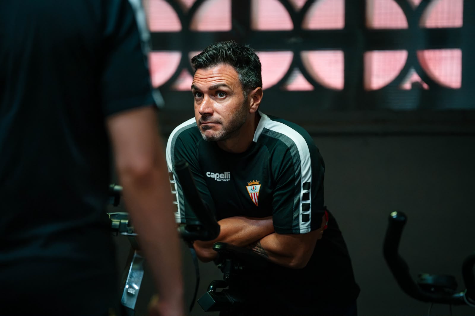 Casi la mitad de los entrenadores de Primera RFEF jugaron en Primera
