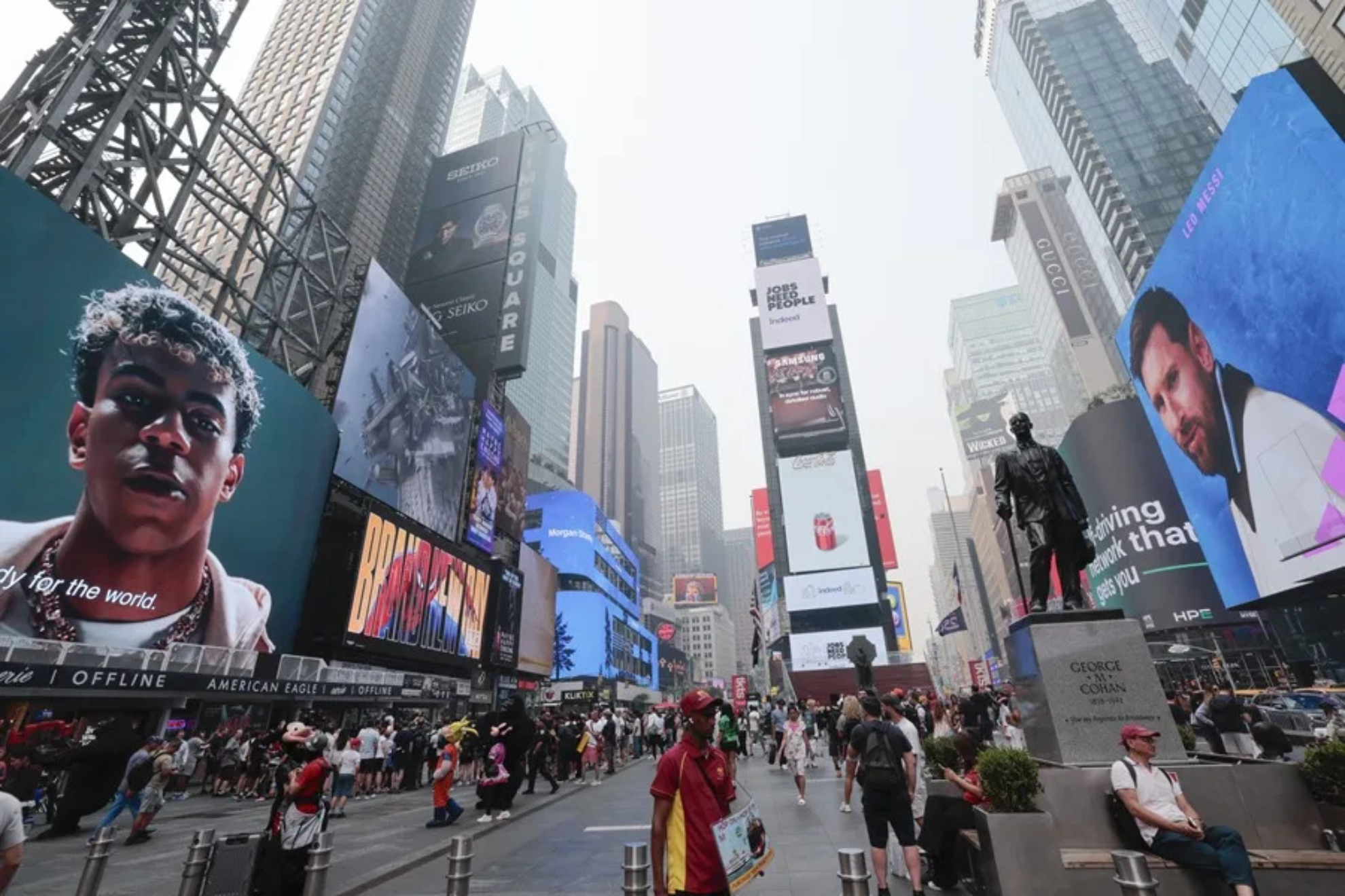 Humo en las calles de New York tras los incendios en Canadá