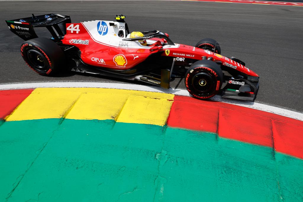 Hamilton, pasando por La Source en Spa. LAPRESSE