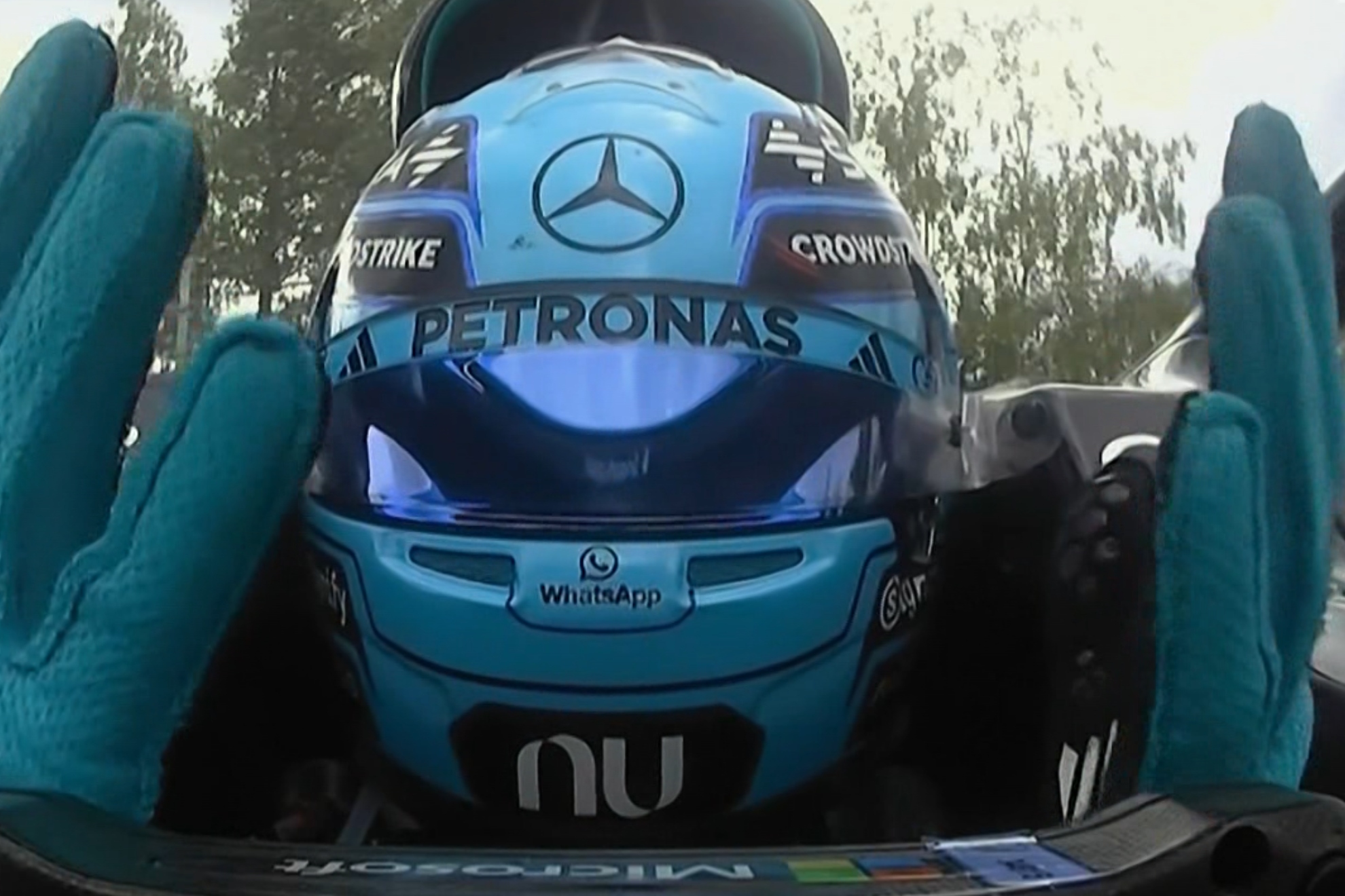 Russell se lamenta. CAPTURA F1