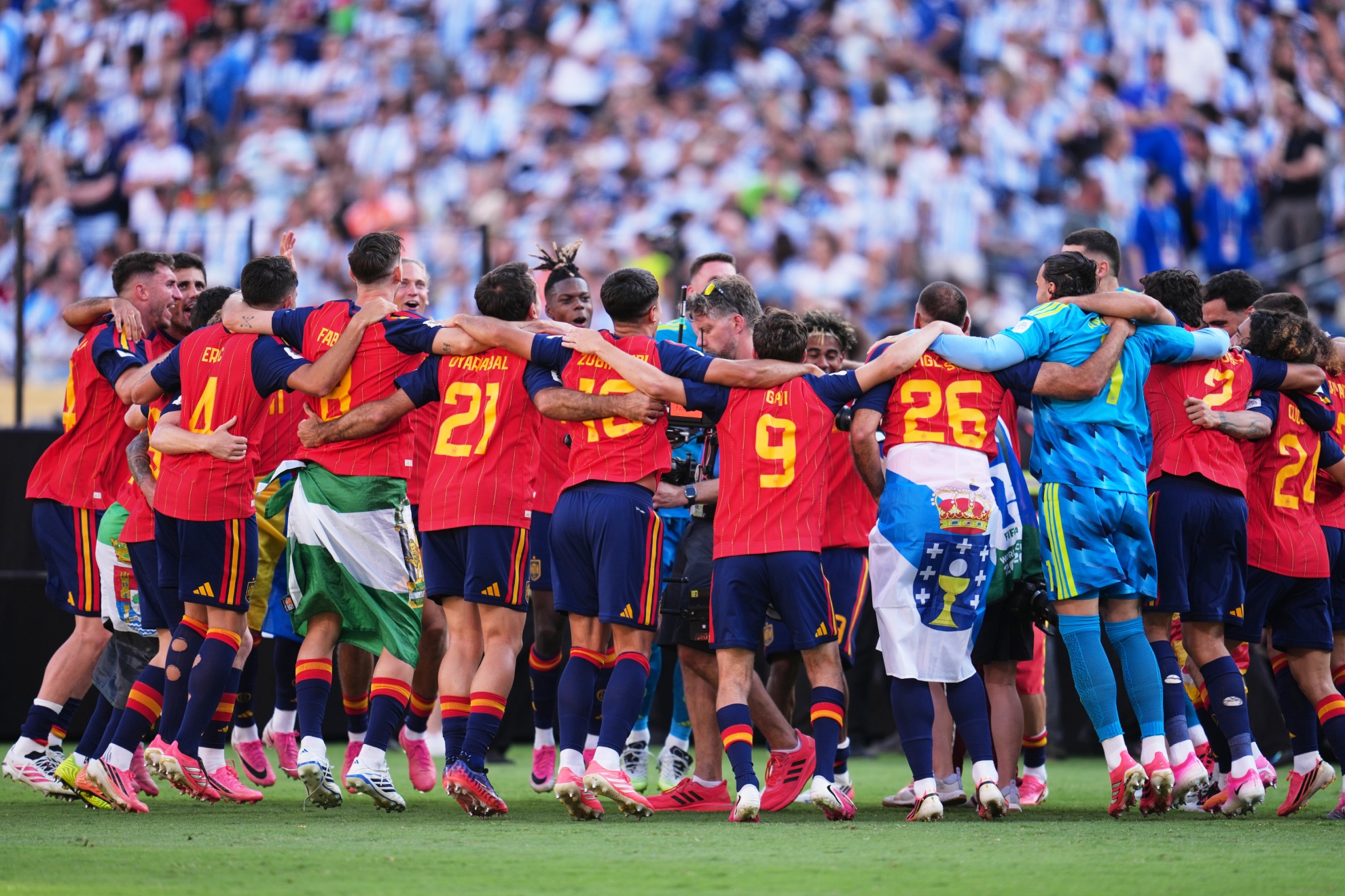 Los jugadores de España celebran el Mundial.