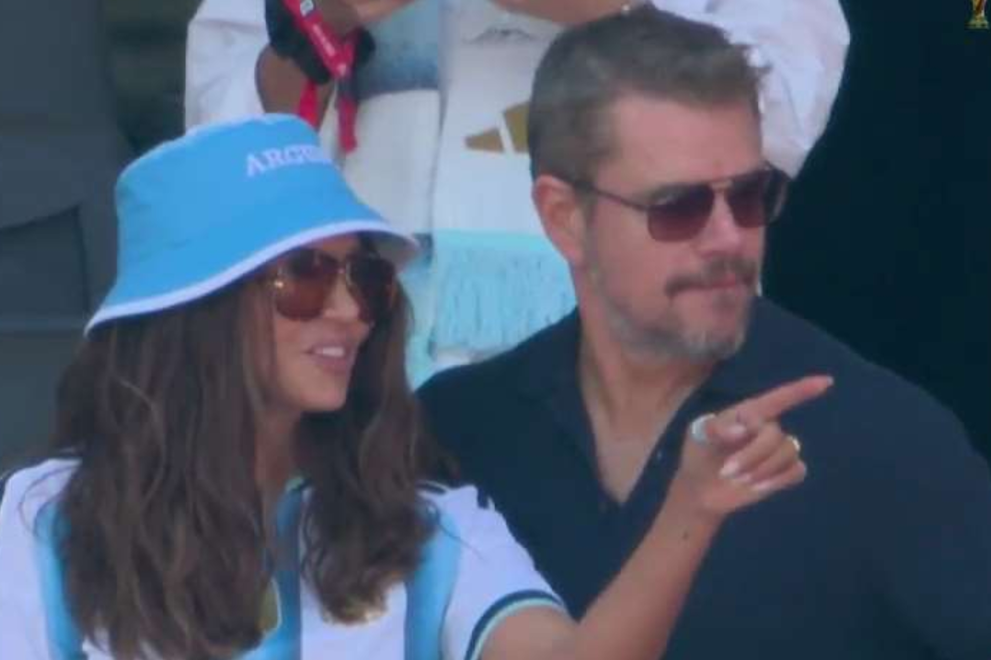 Enfocan a Matt Damon en la grada en la final del Mundial 2026 y lo confunden con otro famoso actor