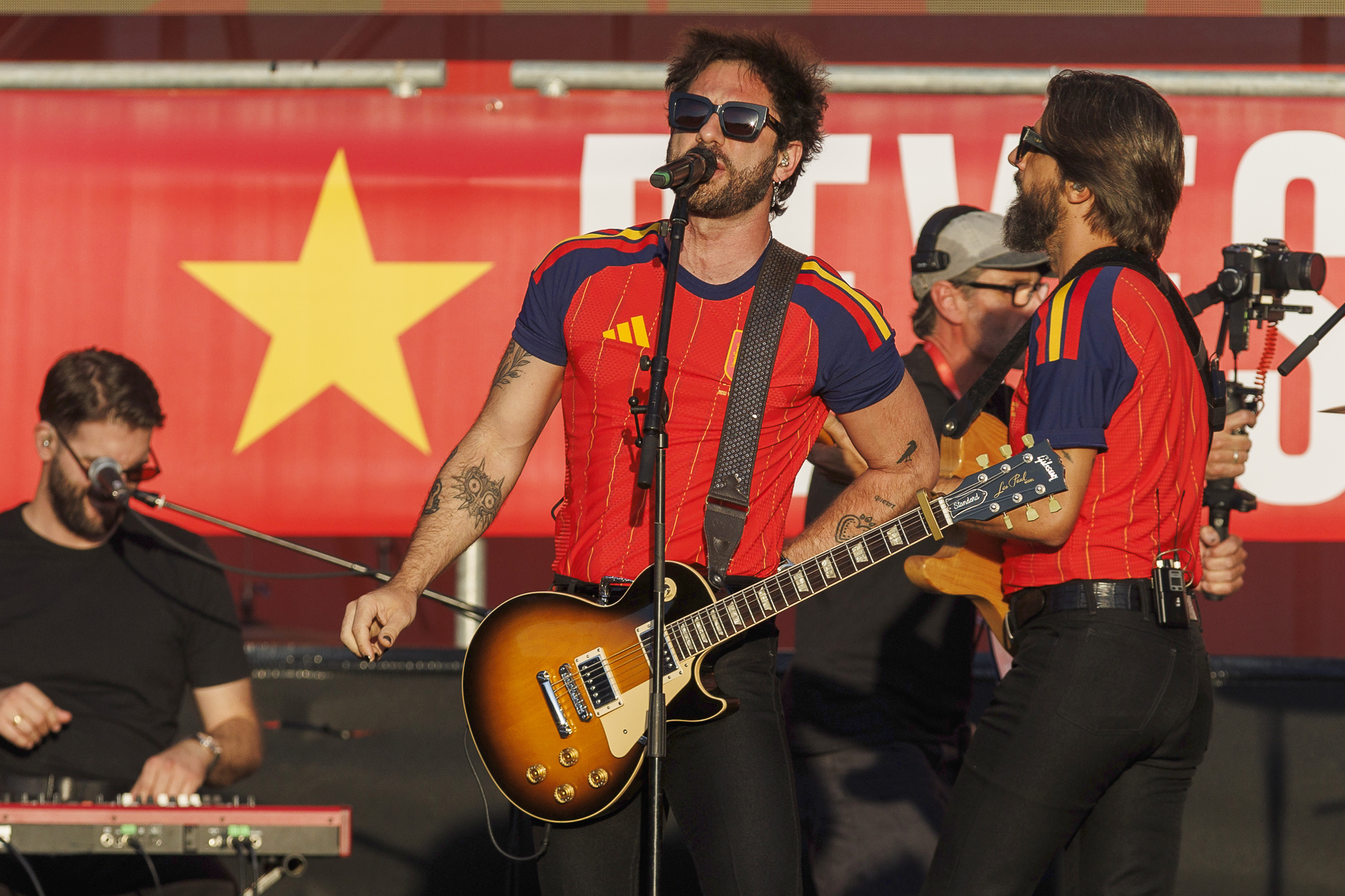 Viva Suecia, protagonistas de la fiesta en Cibeles por el Mundial ganado por España