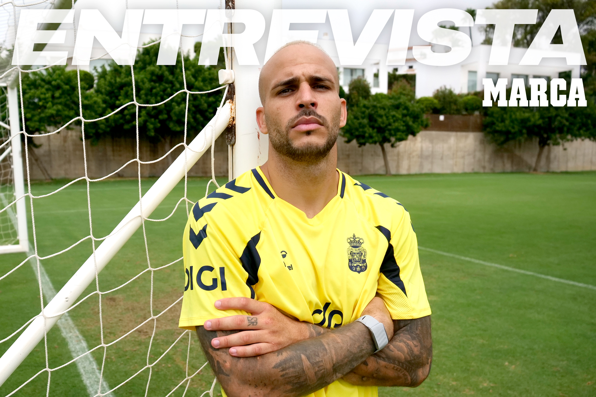 Sandro Ramírez posa para la entrevista con MARCA en Marbella