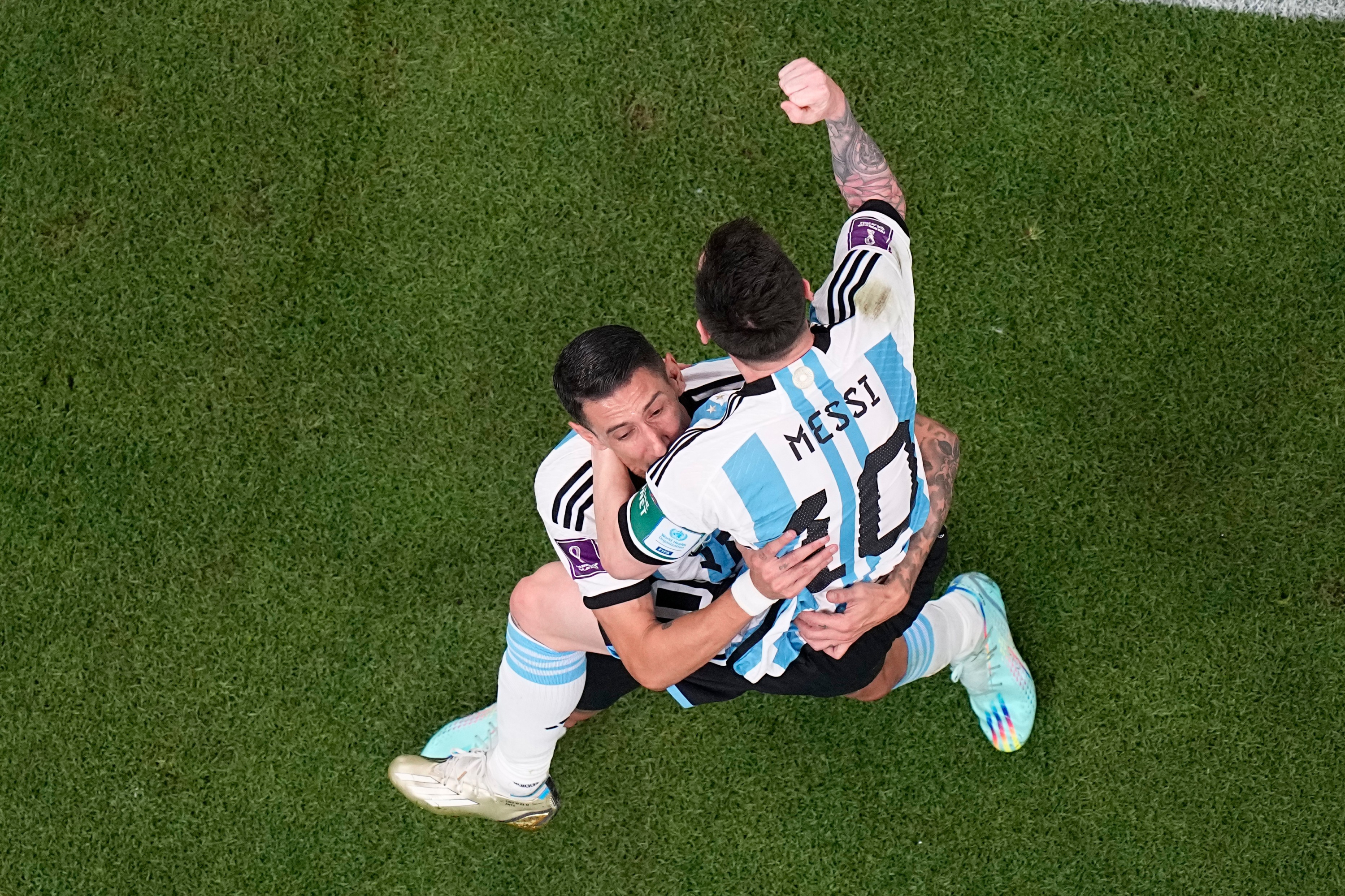 Di María y Messi celebrando un gol durante el Mundial 2022