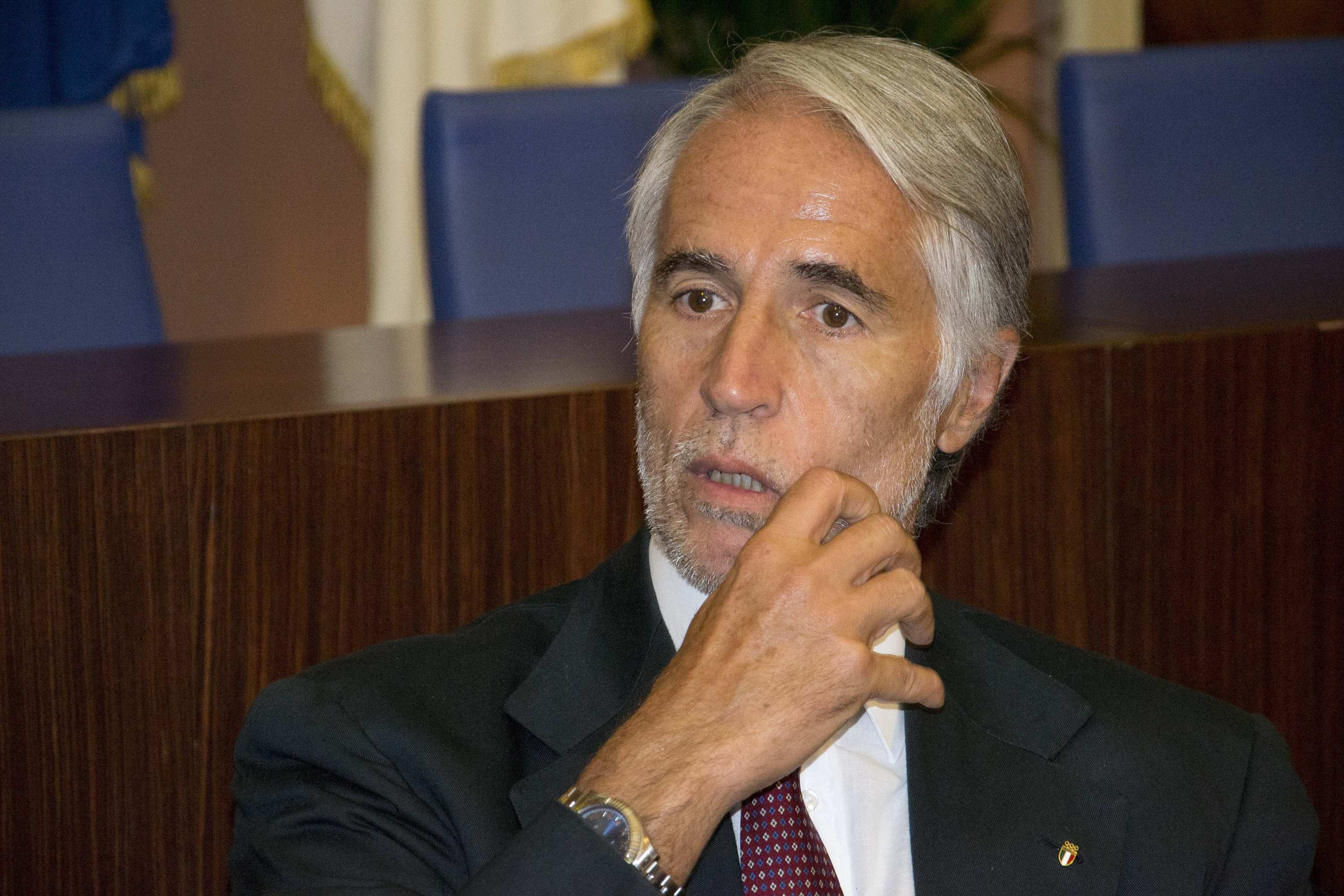 El presidente de la federación italiana de fútbol confirma que negocia con Guardiola MARCA