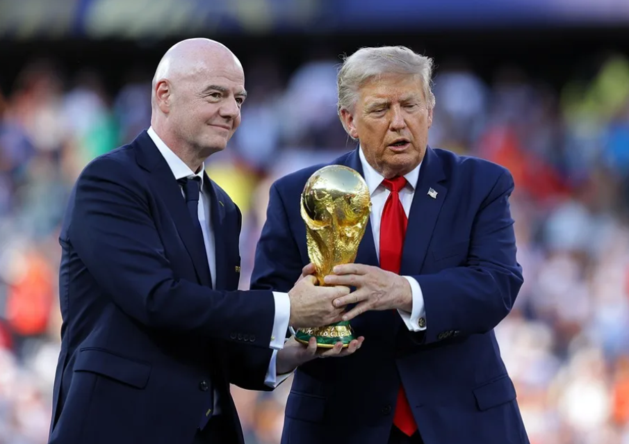 Trump e Infantino
