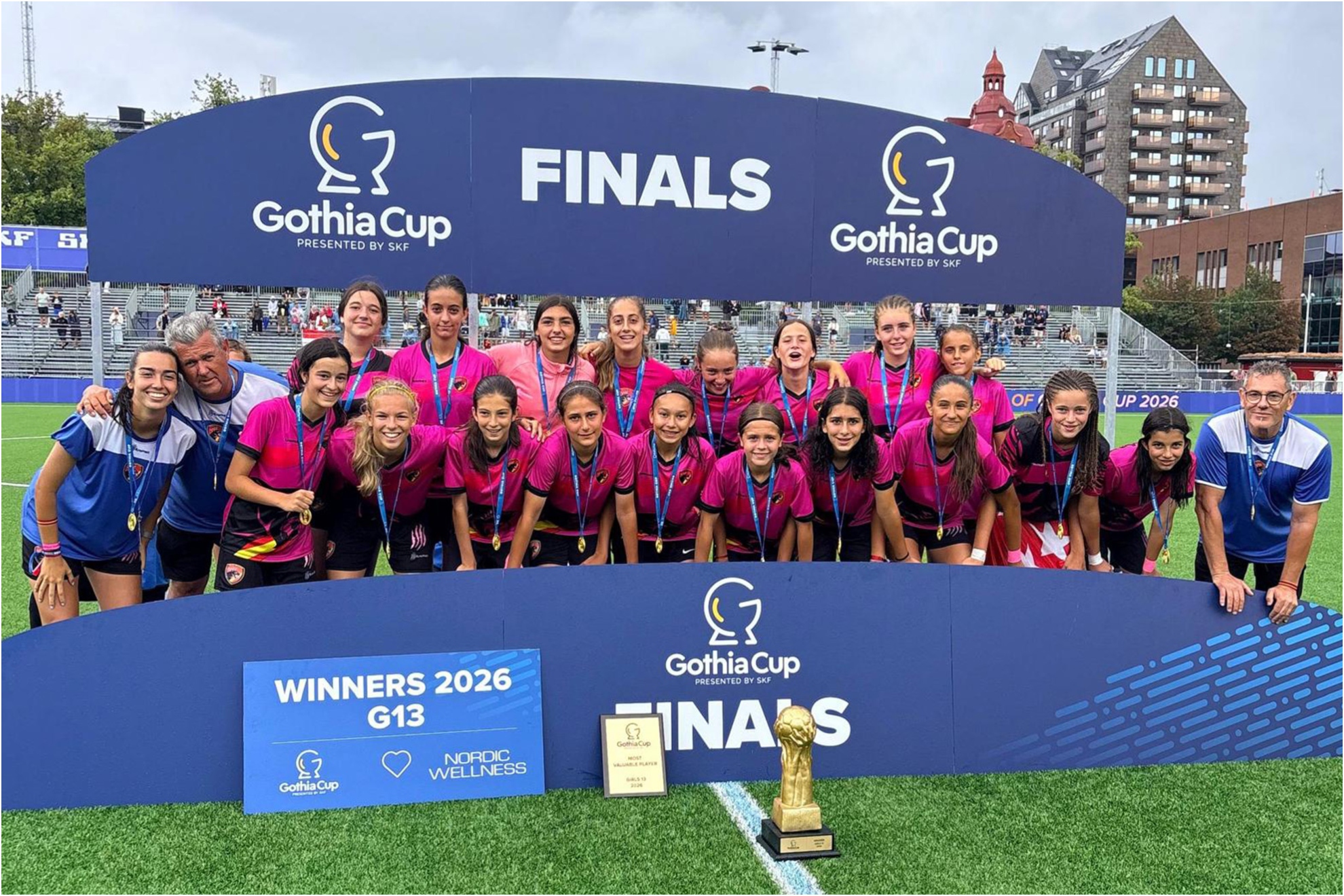 El equipo femenino sub 13 del Madrid Panthers, campeonas de la Gothia Cup.