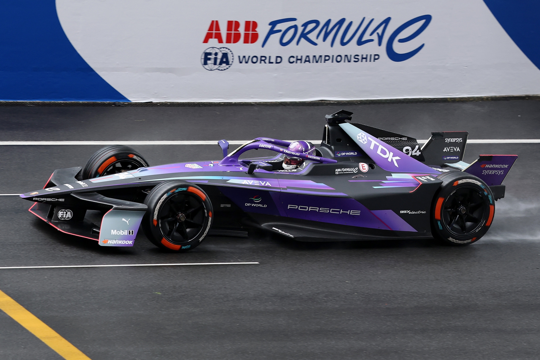 Wehrlein afronta el penúltimo fin de semana de competición con una exigua ventaja sobre Evans. LAT Images