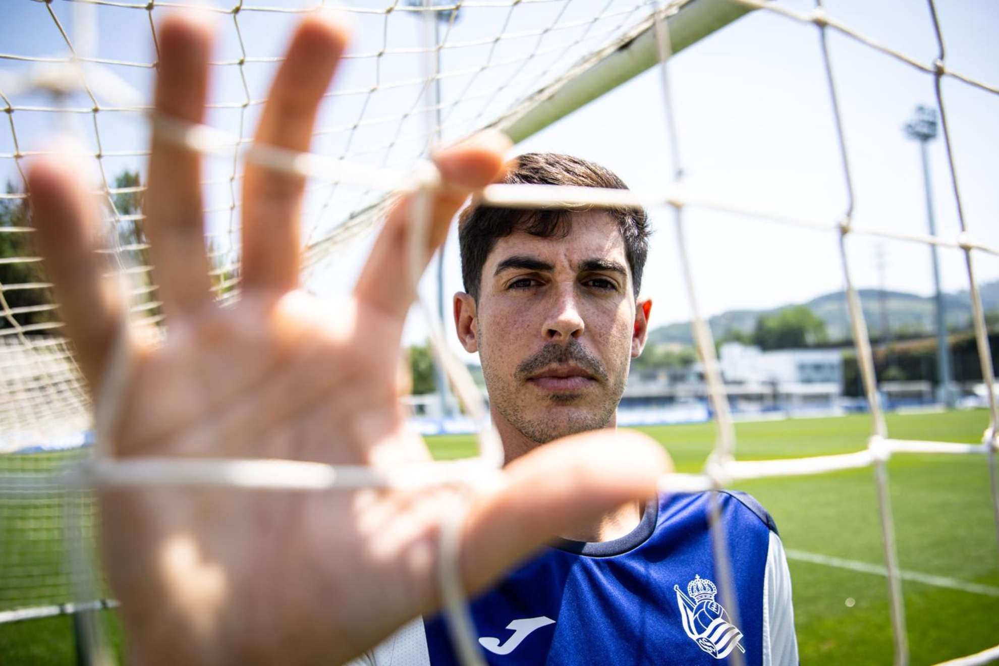 La Real traspasa a Carlos Fernández al Real Oviedo y firma hasta 2028 La Real traspasa a Carlos Fernández al Real Oviedo y firma hasta 2028