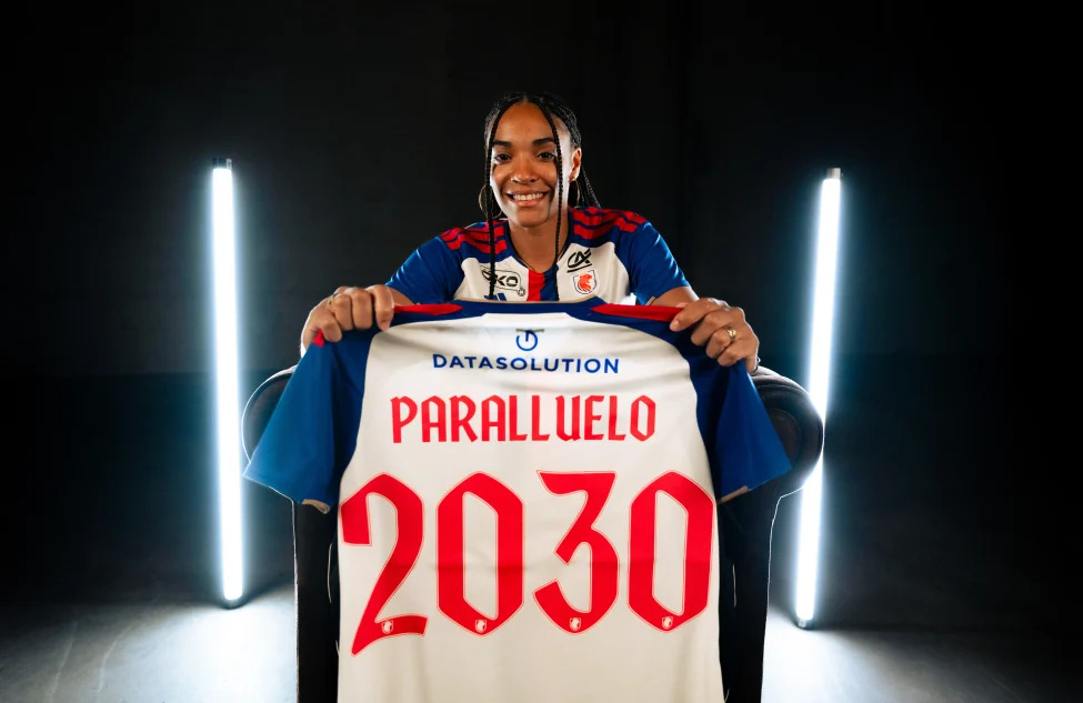 Salma Paralluelo, nueva jugadora del OL Lyonnes OL Lyonnes en X