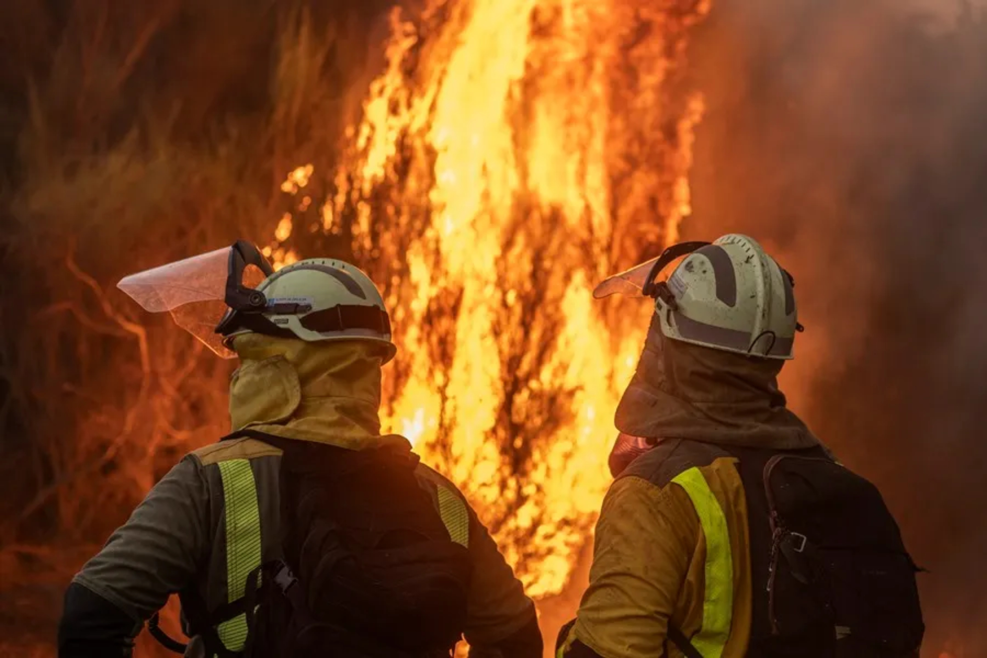 Los bomberos están al límite por su conflicto laboral: "Los incendios se apagan en invierno con una buena planificación y prevención"