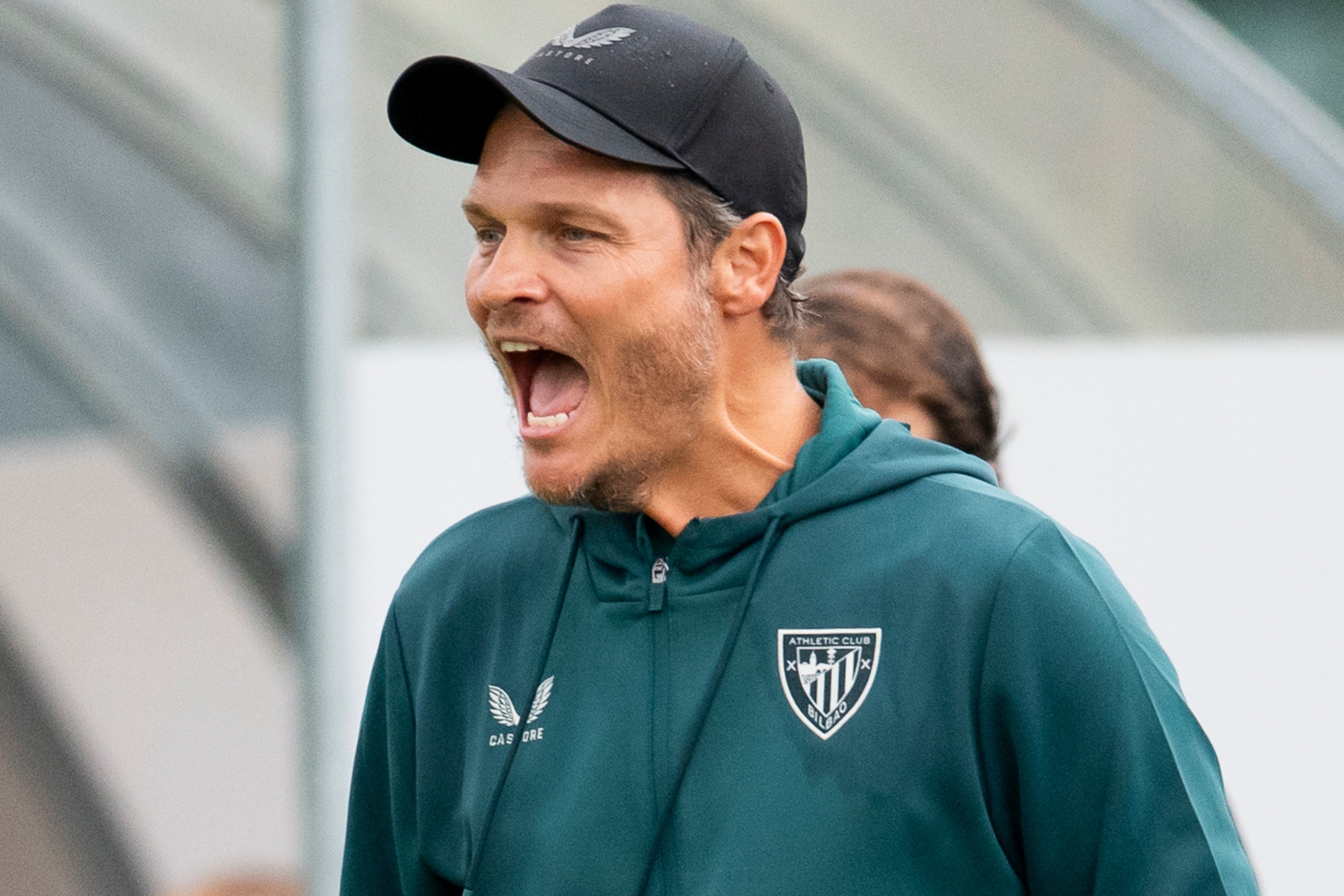 Edin Terzic aprieta a sus futbolistas durante uno de los amistosos del verano. Athletic Club