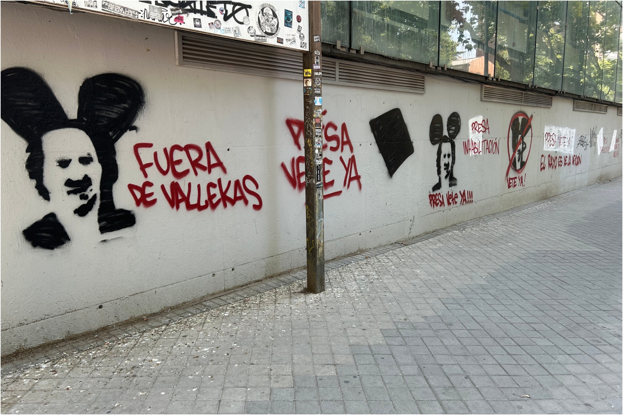 Pintadas en el estadio del Rayo