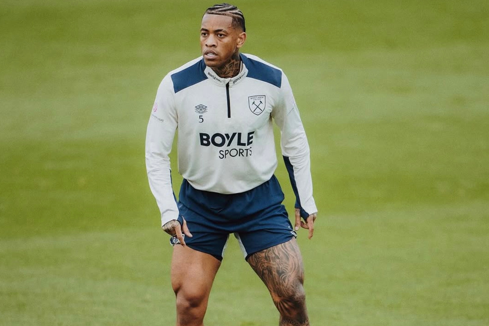 Igor Julio en un entrenamiento con el West Ham @igorjulio98