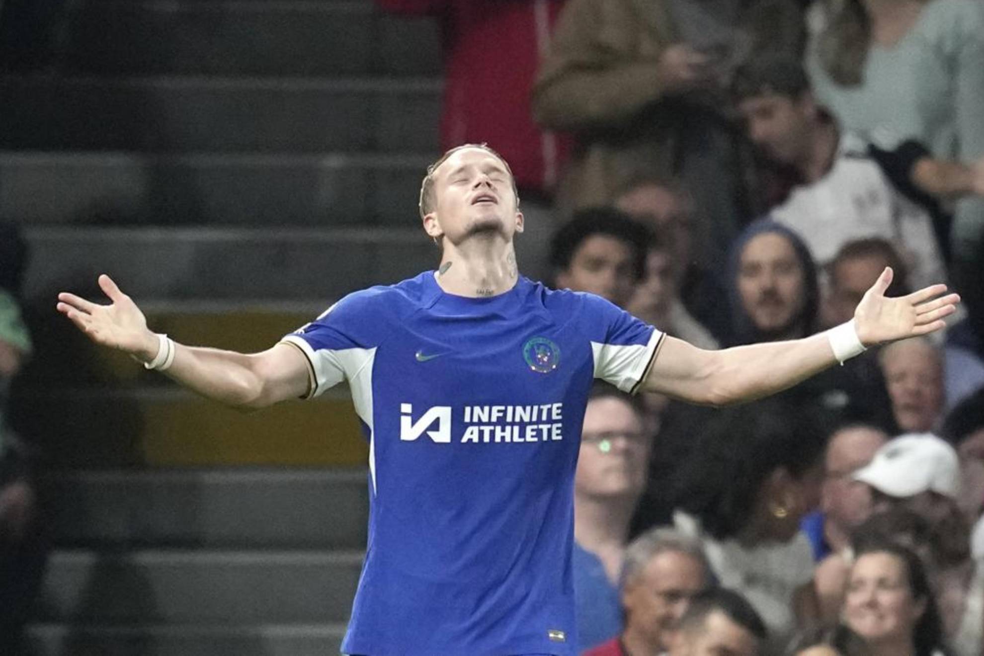 Mudryk celebra un gol AP