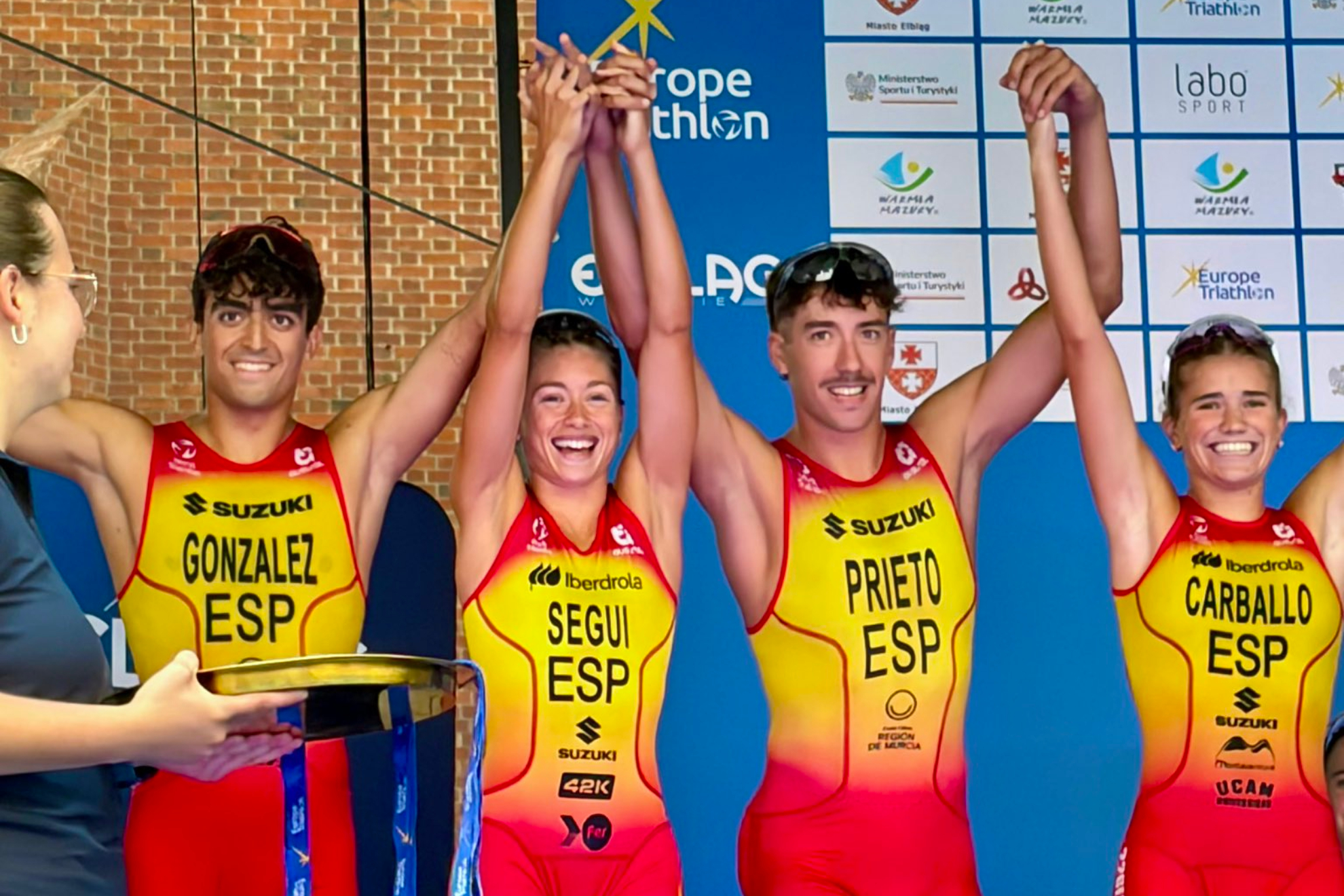 Ana Carballo, Andrés Prieto, Alejandra Seguí y Pelayo González, en el podio. FETRI