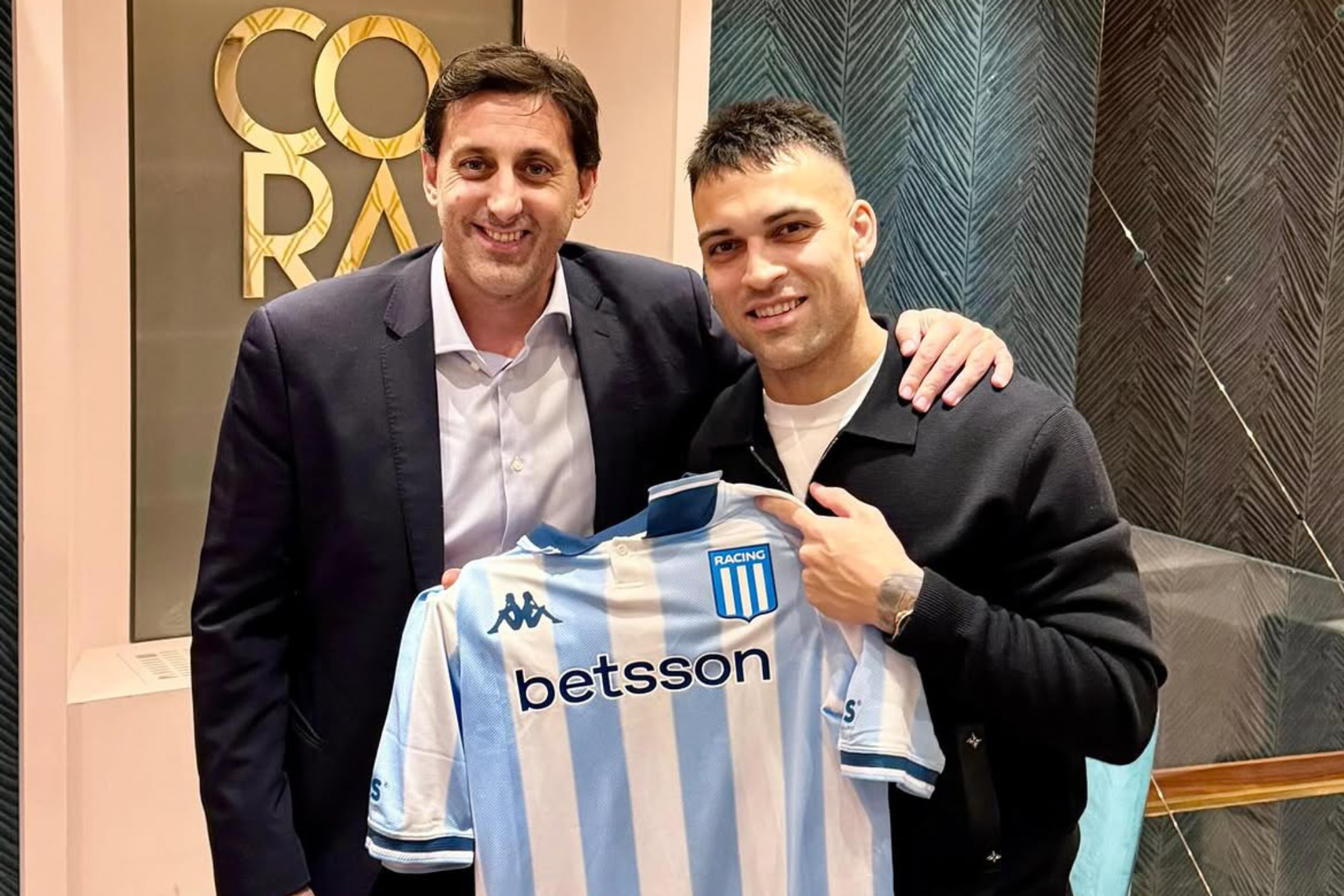 Diego Milito junto a Lautaro Martínez Racing Club vía X