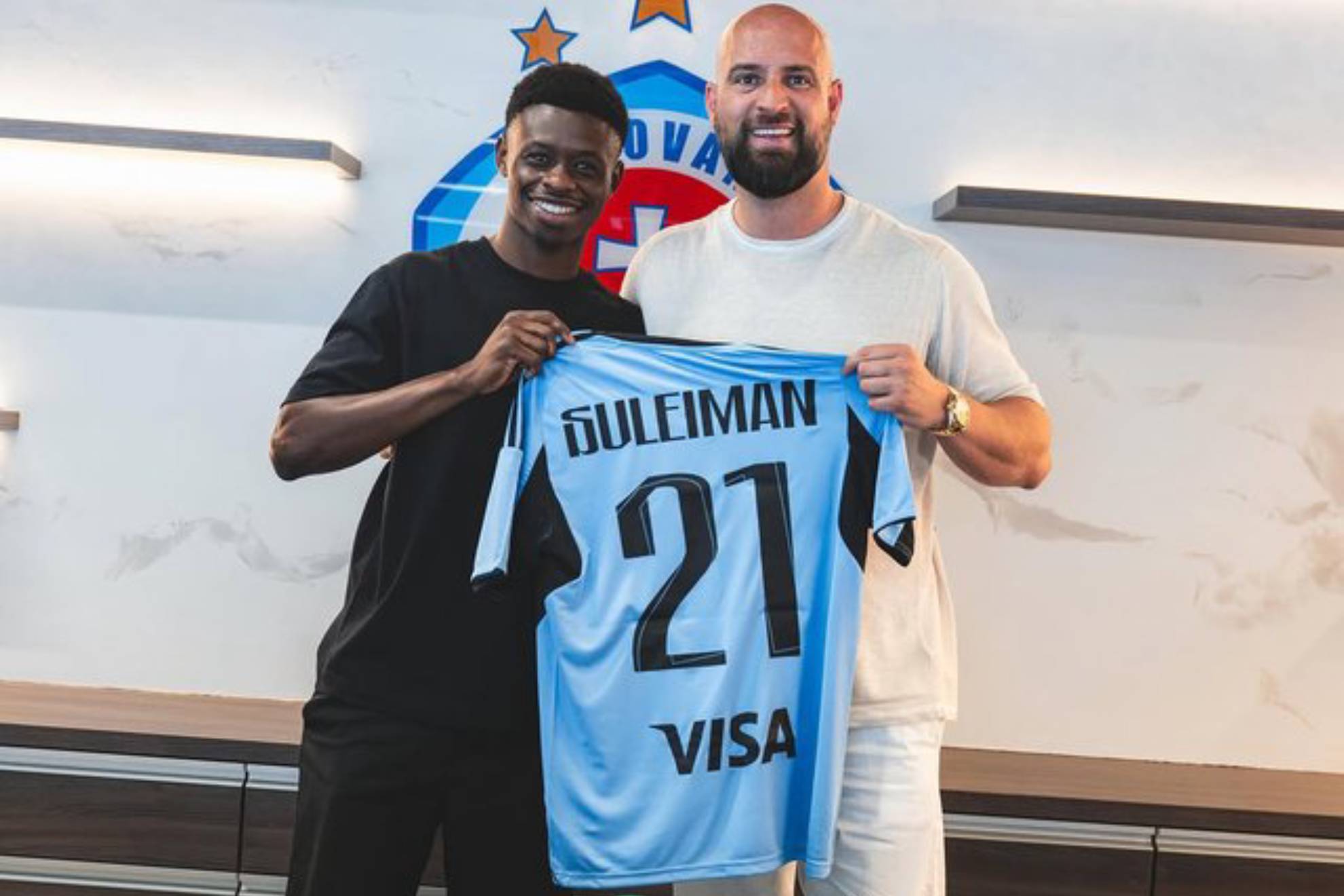 Suleiman Camara, presentado con el Slovan SLOVAN BRATISLAVA