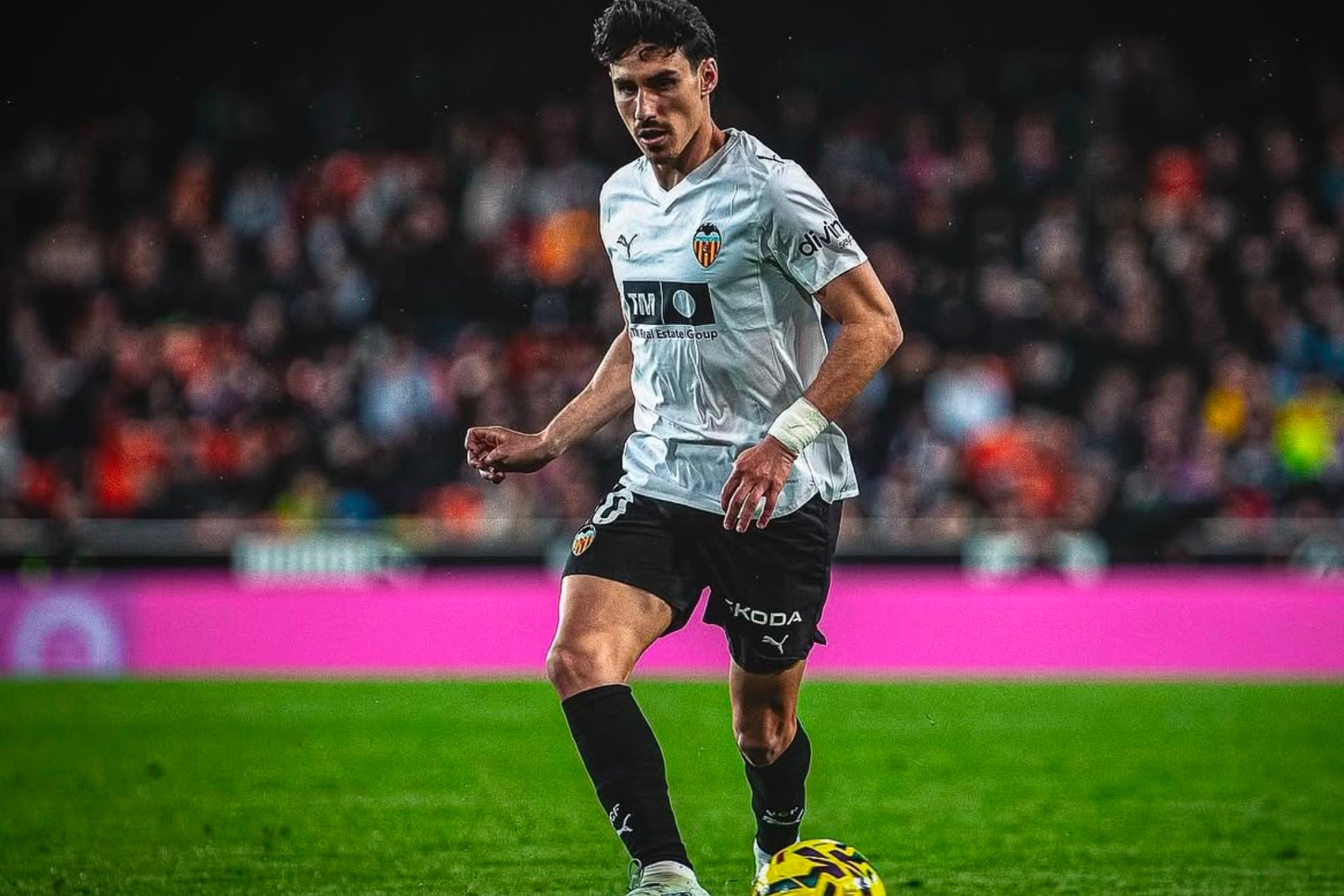 André Almeida durante un partido con el Valencia. VCF